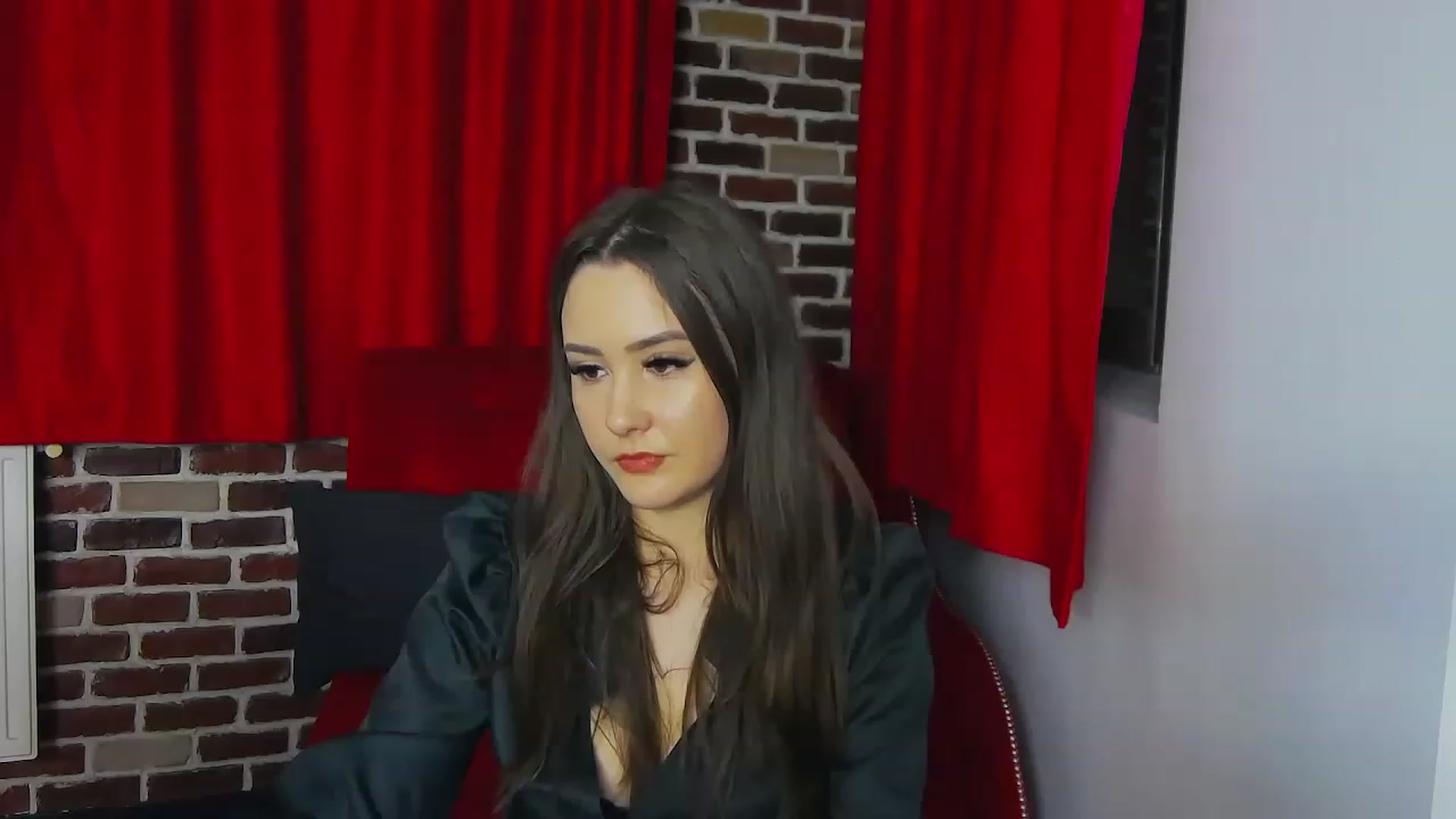 Gallery image thumbnail from Radiance's myfreecams stream on, 01/04/2023, 19:50 image 9 of 20