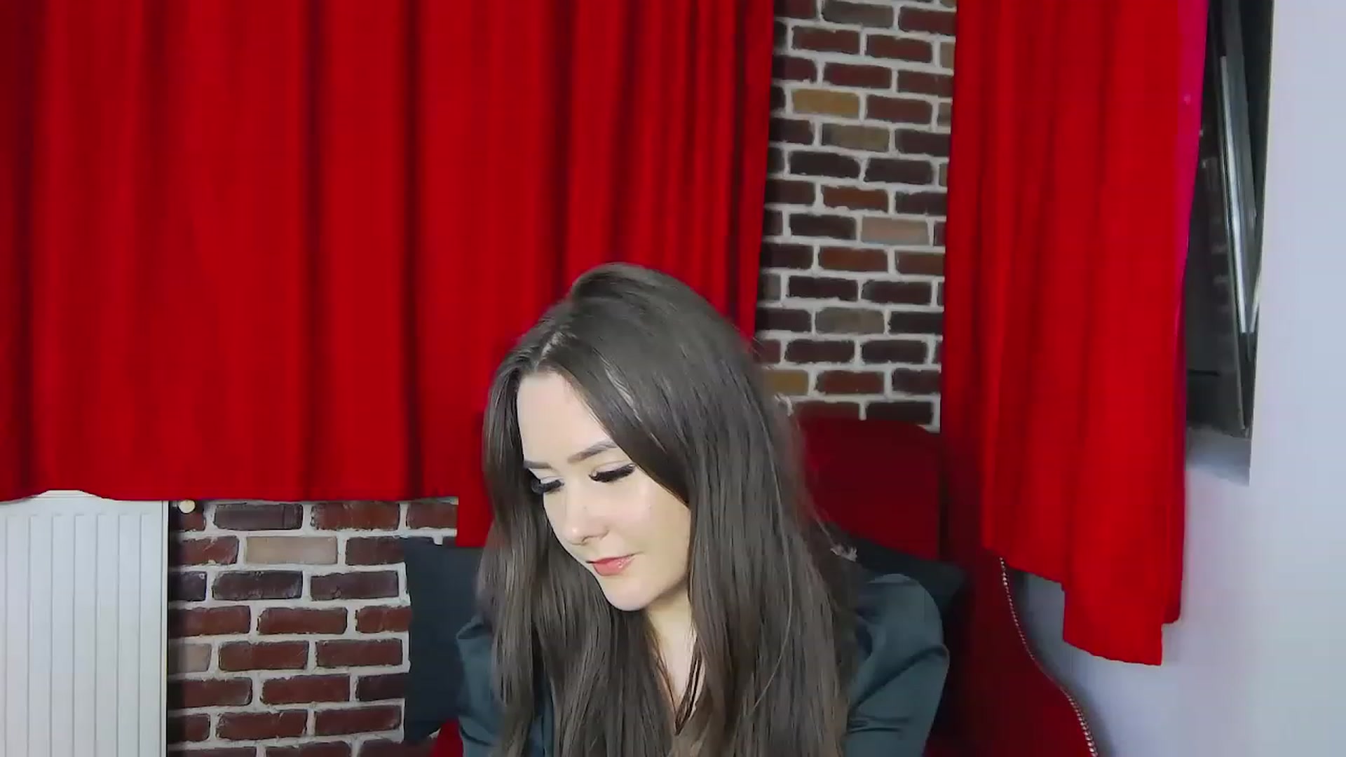 Gallery image thumbnail from Radiance's myfreecams stream on, 01/04/2023, 20:31 image 13 of 20