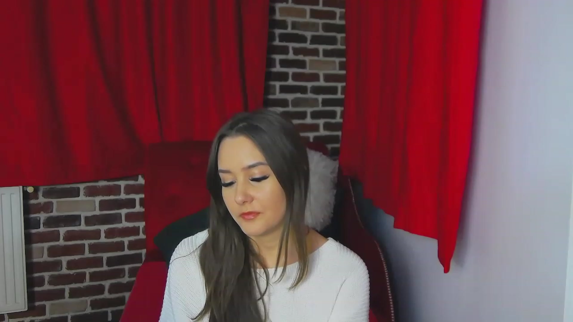 Gallery image thumbnail from Radiance's myfreecams stream on, 01/06/2023, 15:51 image 14 of 20