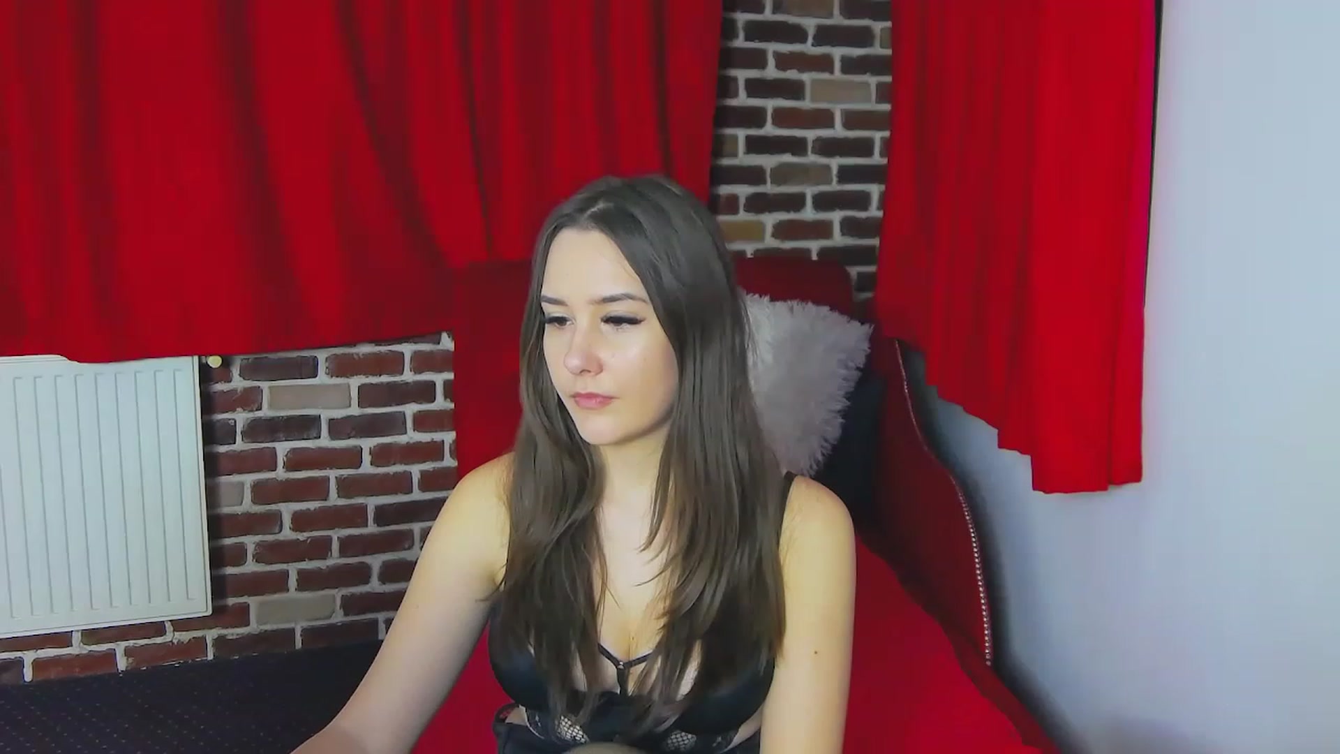 Gallery image thumbnail from Radiance's myfreecams stream on, 01/06/2023, 20:22 image 8 of 20