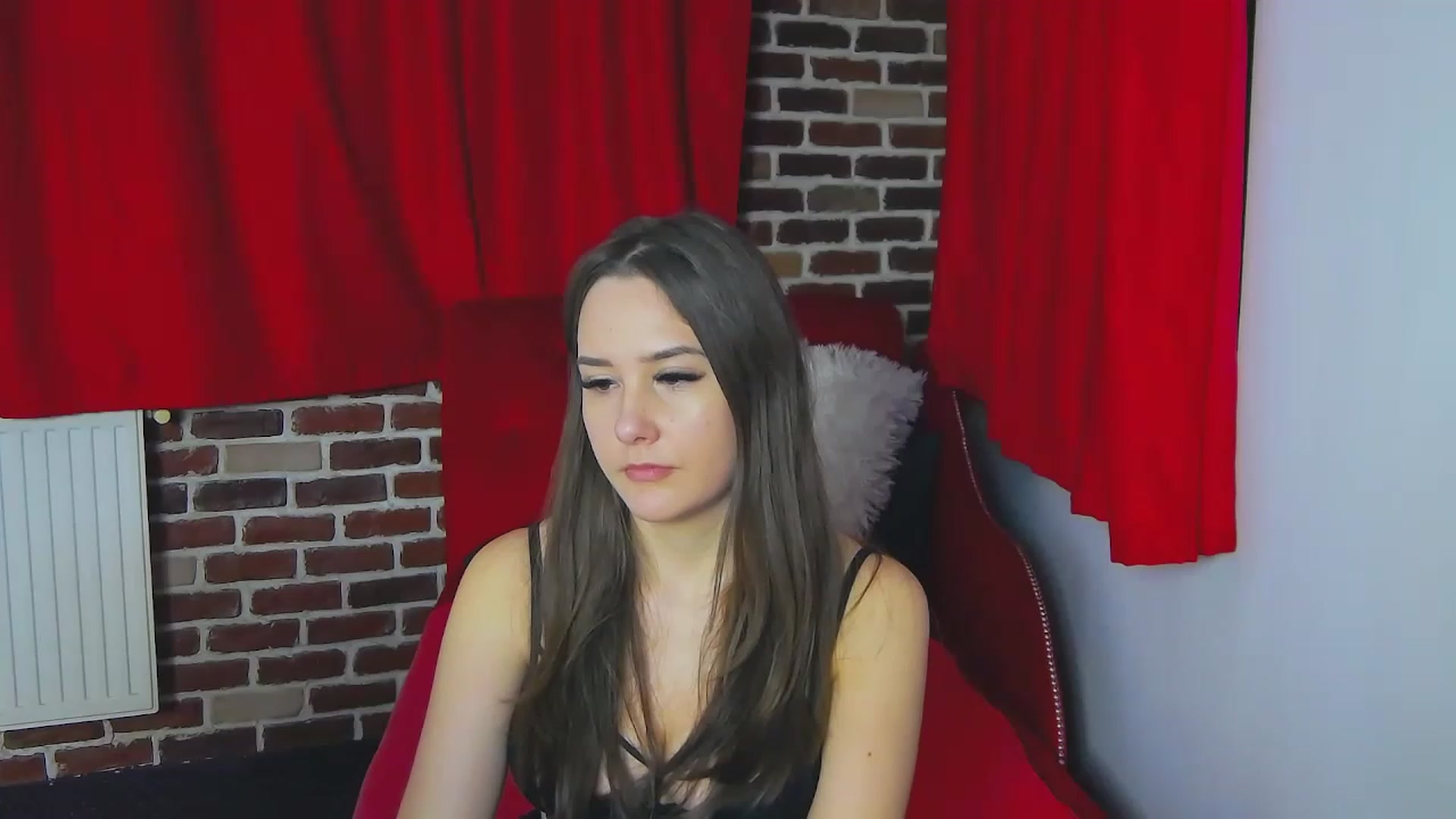 Gallery image thumbnail from Radiance's myfreecams stream on, 01/06/2023, 20:22 image 1 of 20