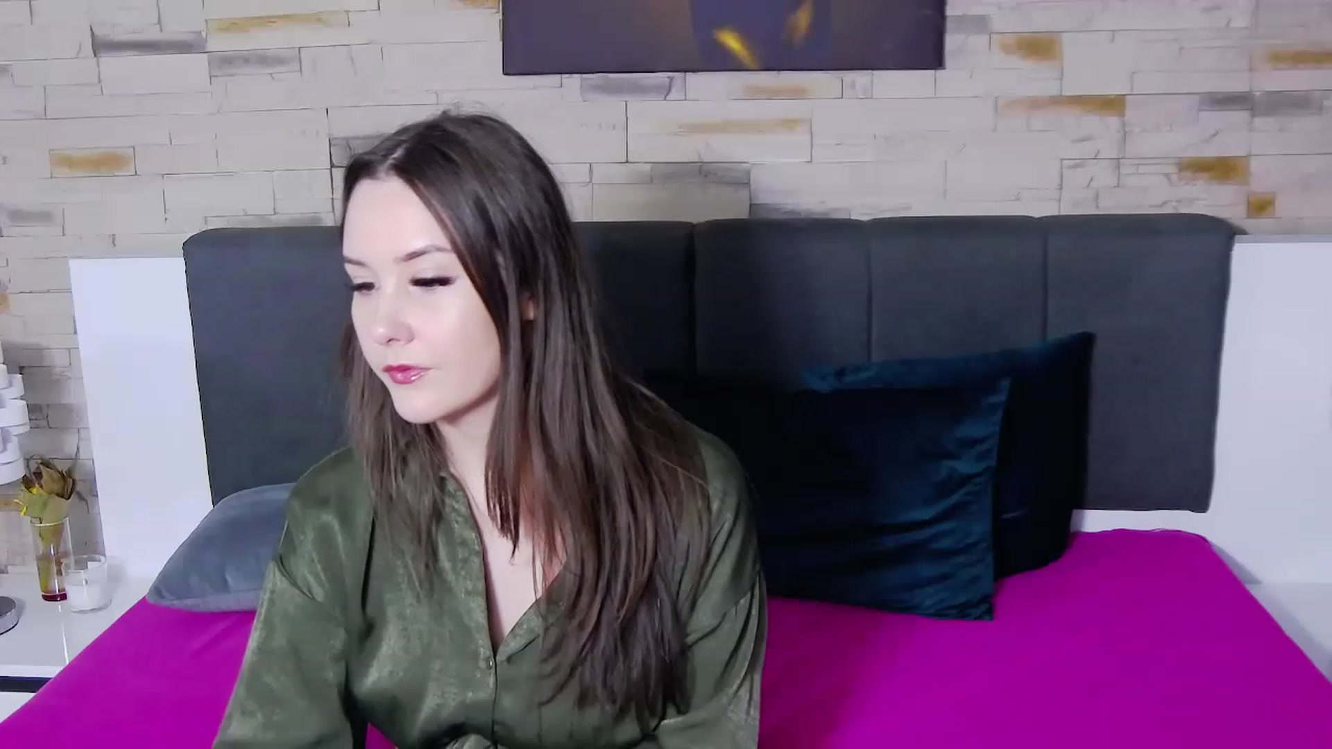 Gallery image thumbnail from Radiance's myfreecams stream on, 01/08/2023, 15:36 image 9 of 20
