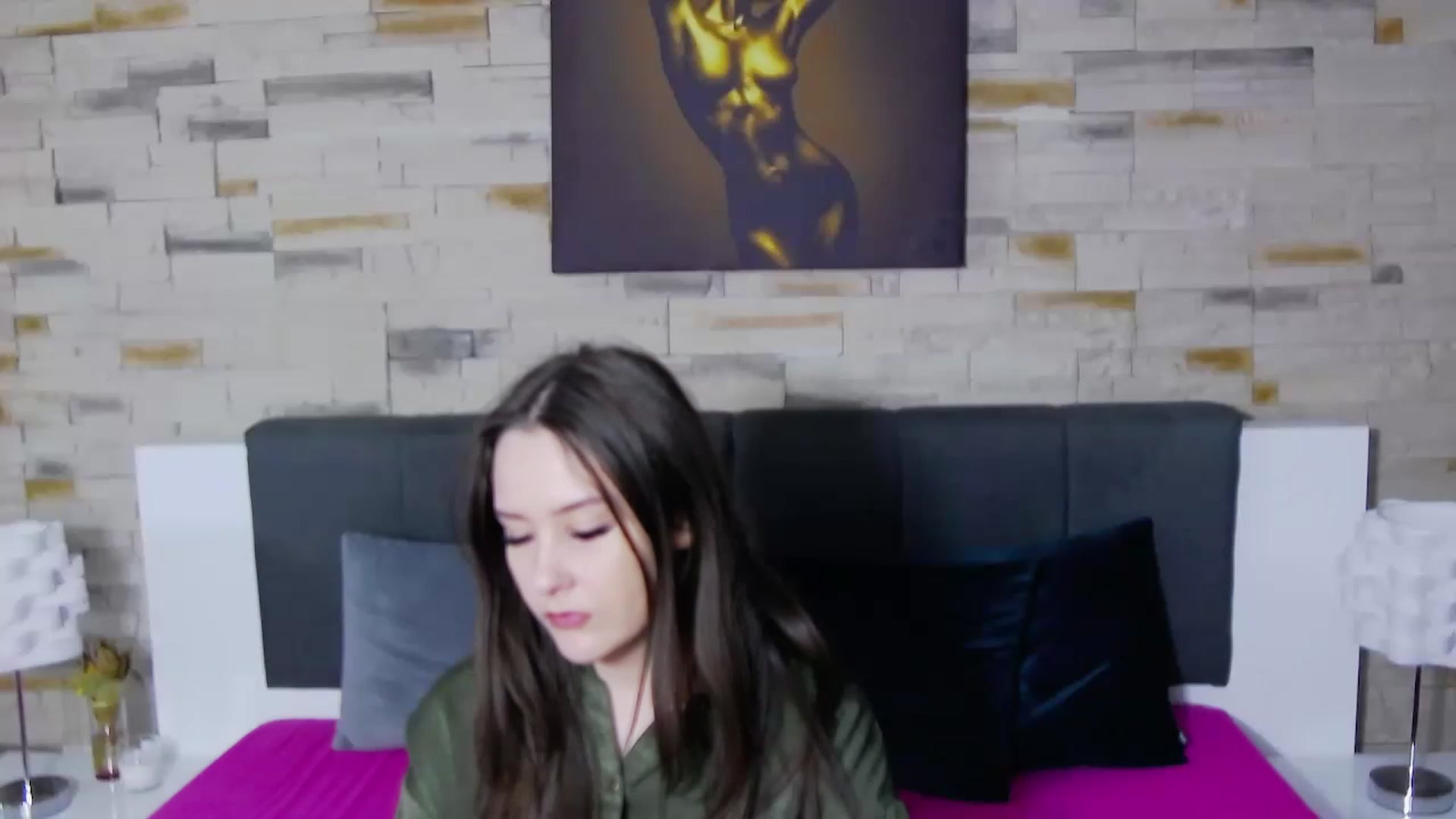 Gallery image thumbnail from Radiance's myfreecams stream on, 01/08/2023, 18:10 image 5 of 20