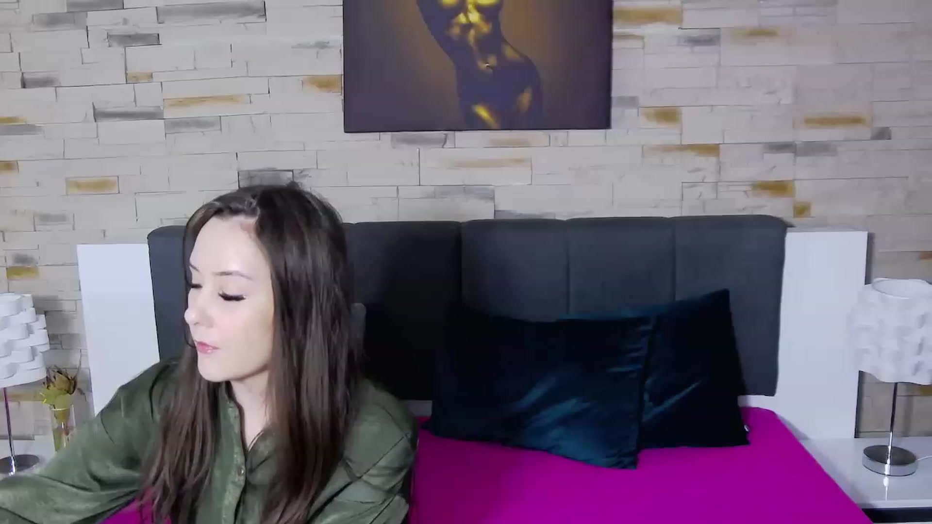 Gallery image thumbnail from Radiance's myfreecams stream on, 01/08/2023, 18:44 image 9 of 20