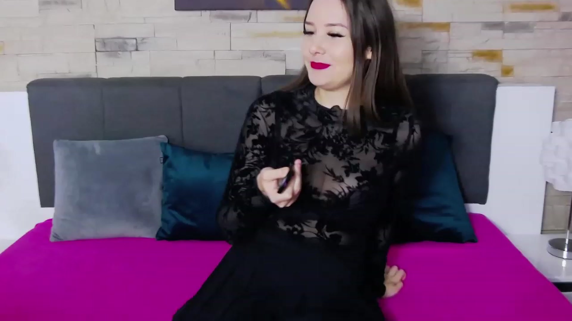 Gallery image thumbnail from Radiance's myfreecams stream on, 01/10/2023, 16:49 image 1 of 20
