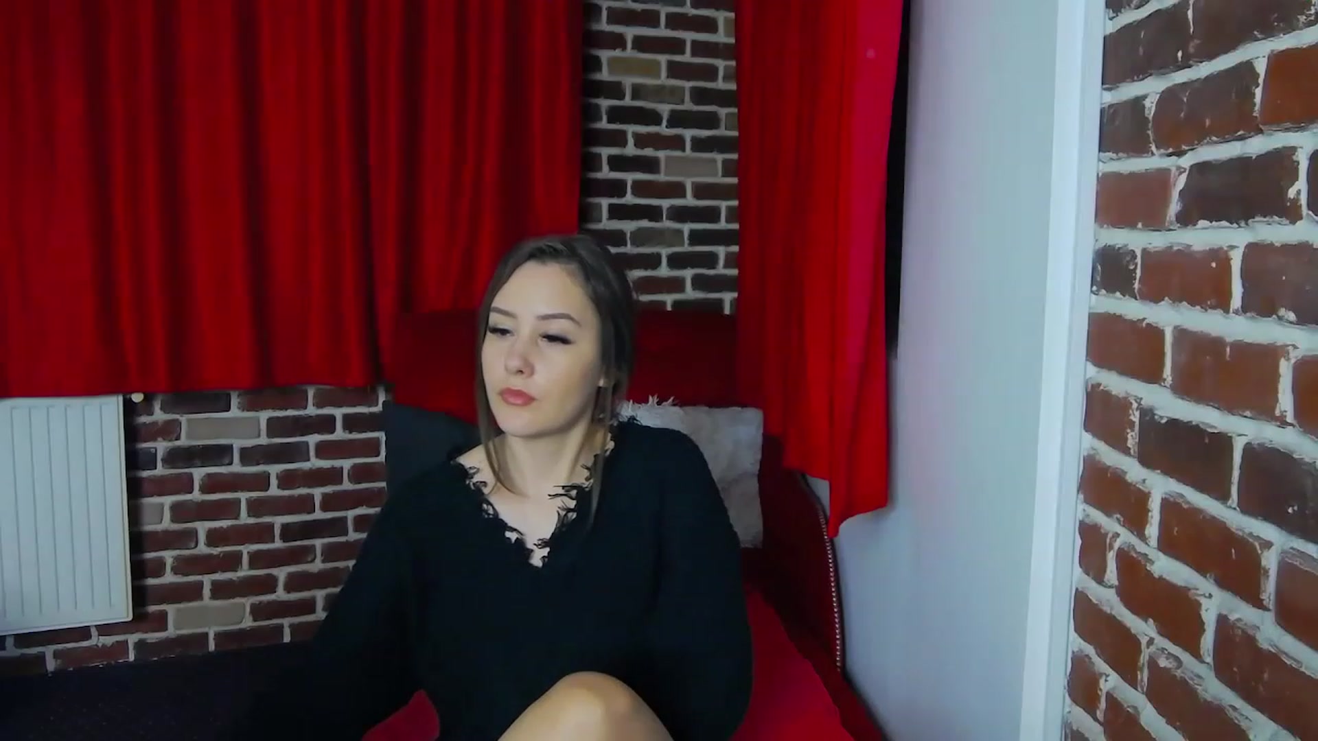 Gallery image thumbnail from Radiance's myfreecams stream on, 01/12/2023, 19:49 image 2 of 20