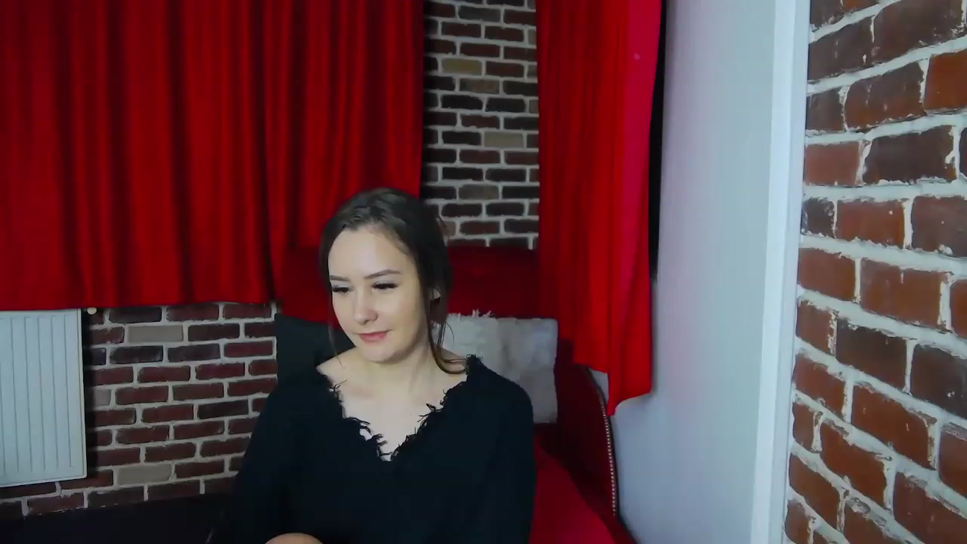 Gallery image thumbnail from Radiance's myfreecams stream on, 01/12/2023, 19:49 image 16 of 20