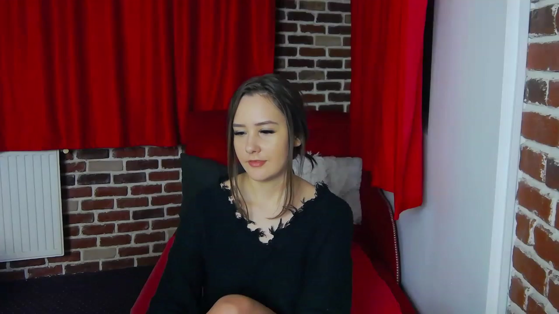 Gallery image thumbnail from Radiance's myfreecams stream on, 01/12/2023, 19:49 image 9 of 20