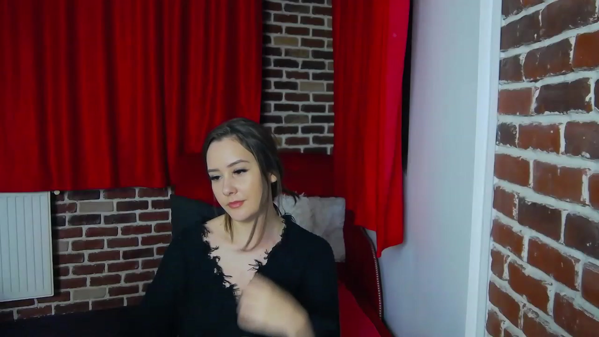 Gallery image thumbnail from Radiance's myfreecams stream on, 01/12/2023, 19:49 image 12 of 20