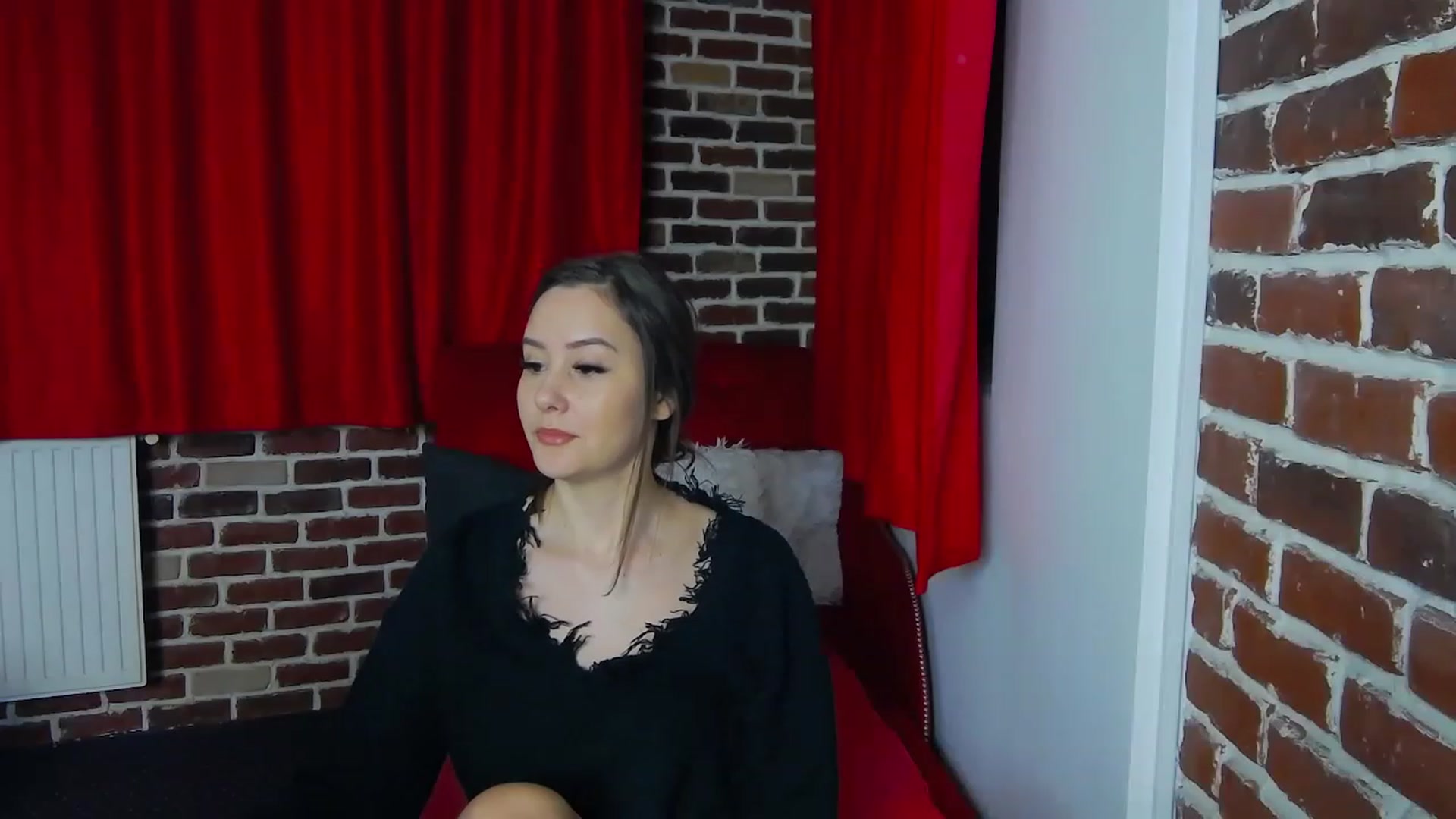 Gallery image thumbnail from Radiance's myfreecams stream on, 01/12/2023, 19:49 image 4 of 20