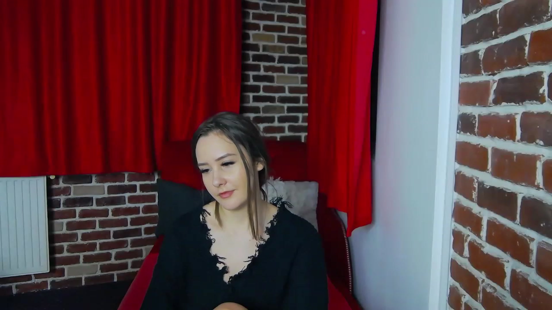 Gallery image thumbnail from Radiance's myfreecams stream on, 01/12/2023, 19:49 image 18 of 20