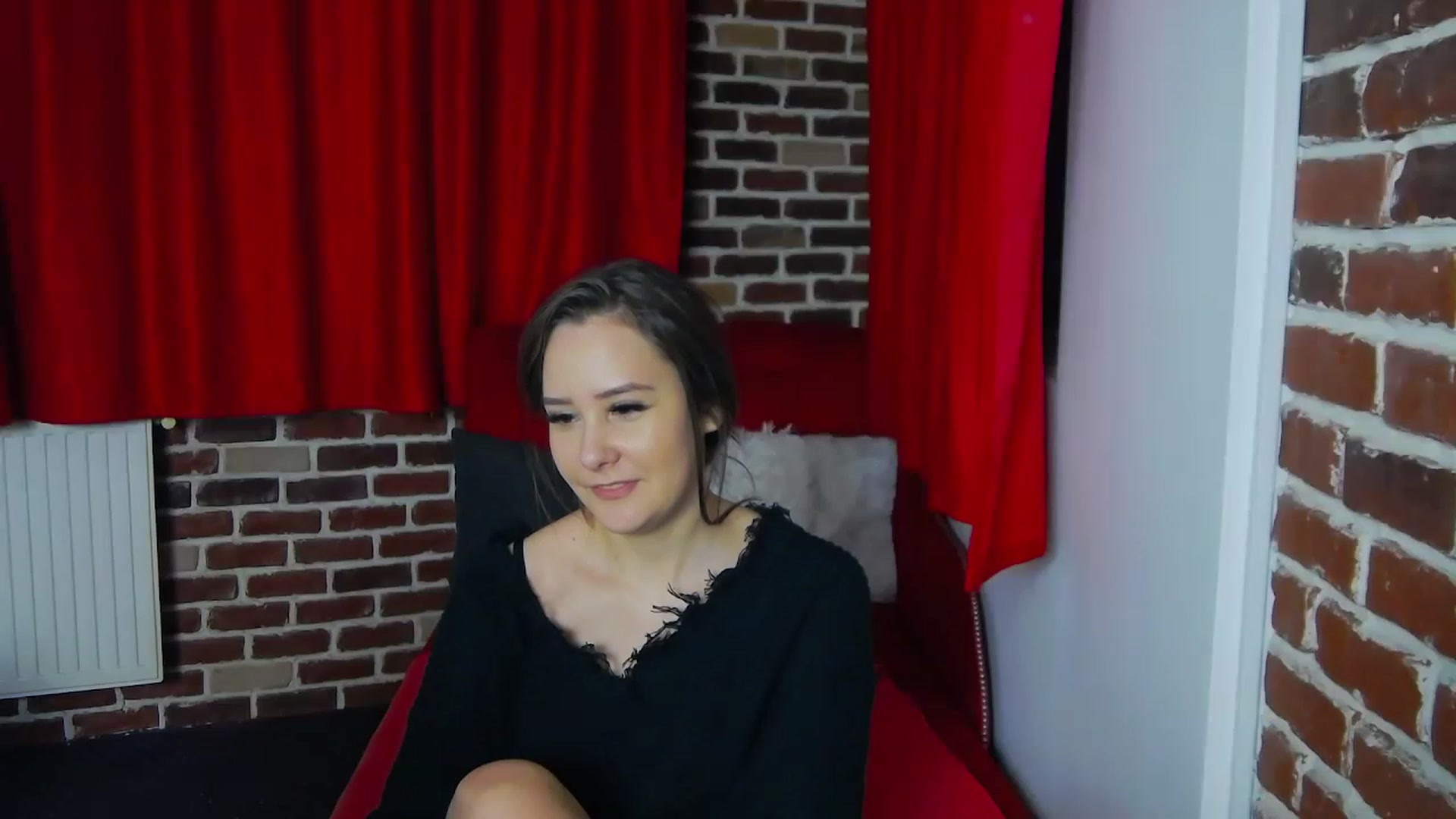 Gallery image thumbnail from Radiance's myfreecams stream on, 01/12/2023, 21:16 image 10 of 20