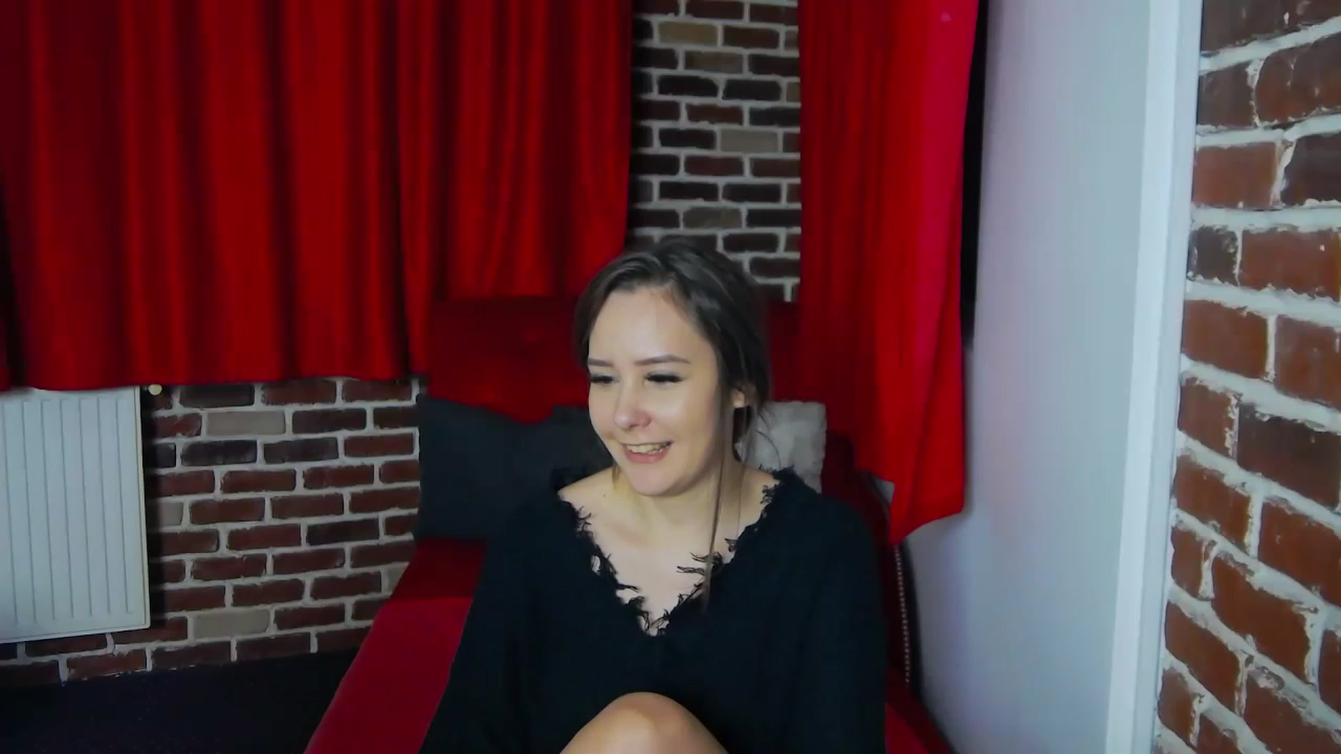 Gallery image thumbnail from Radiance's myfreecams stream on, 01/12/2023, 21:16 image 13 of 20