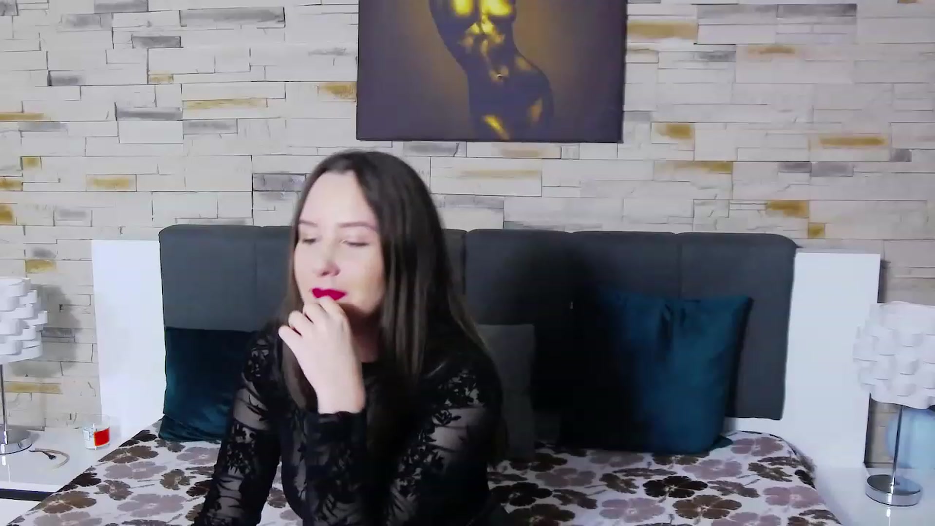 Gallery image thumbnail from Radiance's myfreecams stream on, 01/27/2023, 18:47 image 14 of 20