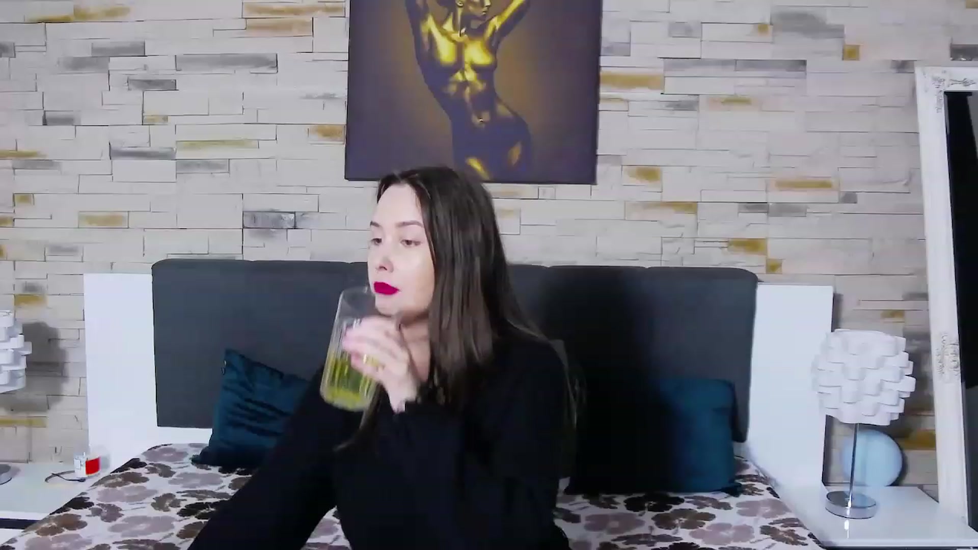 Gallery image thumbnail from Radiance's myfreecams stream on, 01/29/2023, 19:56 image 8 of 20