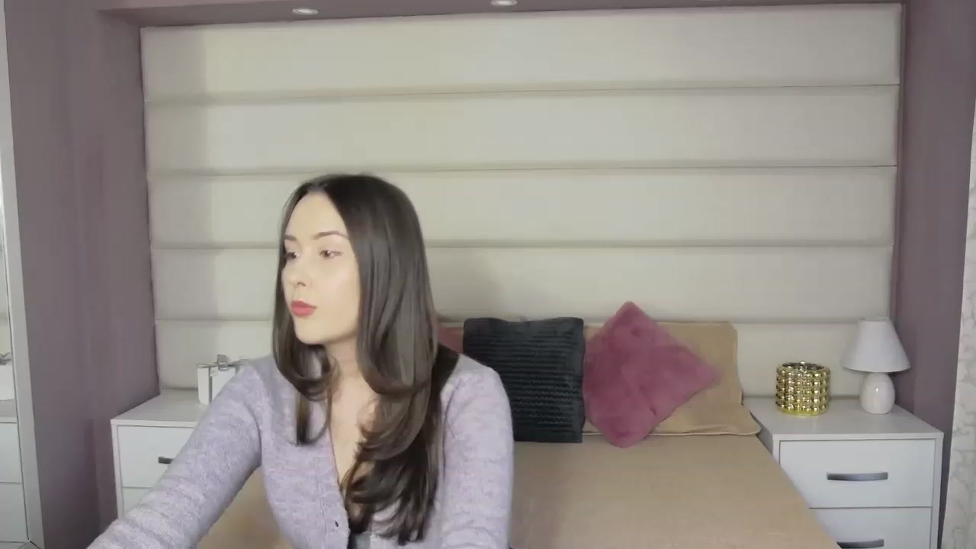 Gallery image thumbnail from Radiance's myfreecams stream on, 01/30/2023, 14:39 image 14 of 20