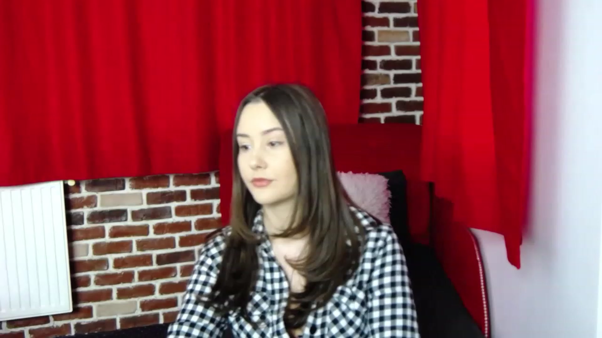 Gallery image thumbnail from Radiance's myfreecams stream on, 01/31/2023, 14:48 image 3 of 20