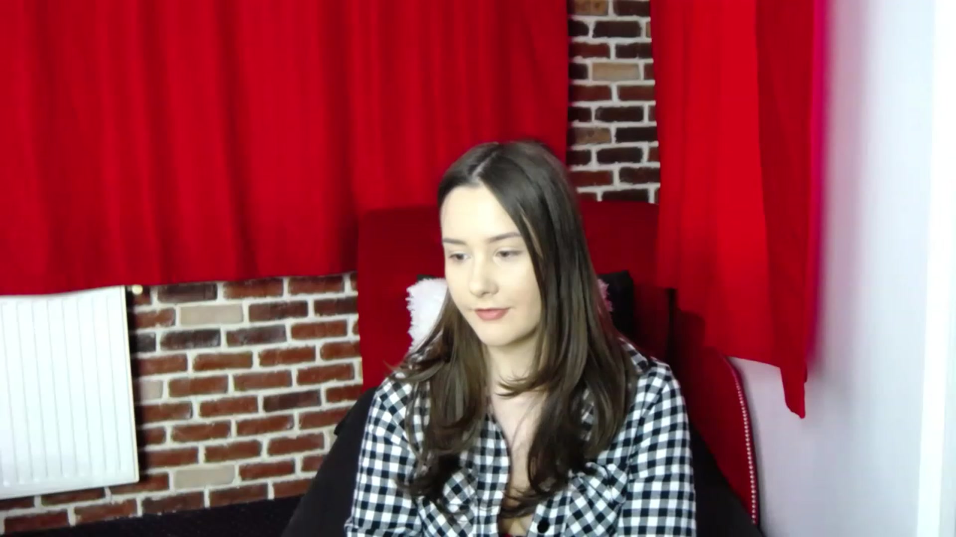 Gallery image thumbnail from Radiance's myfreecams stream on, 01/31/2023, 14:48 image 12 of 20