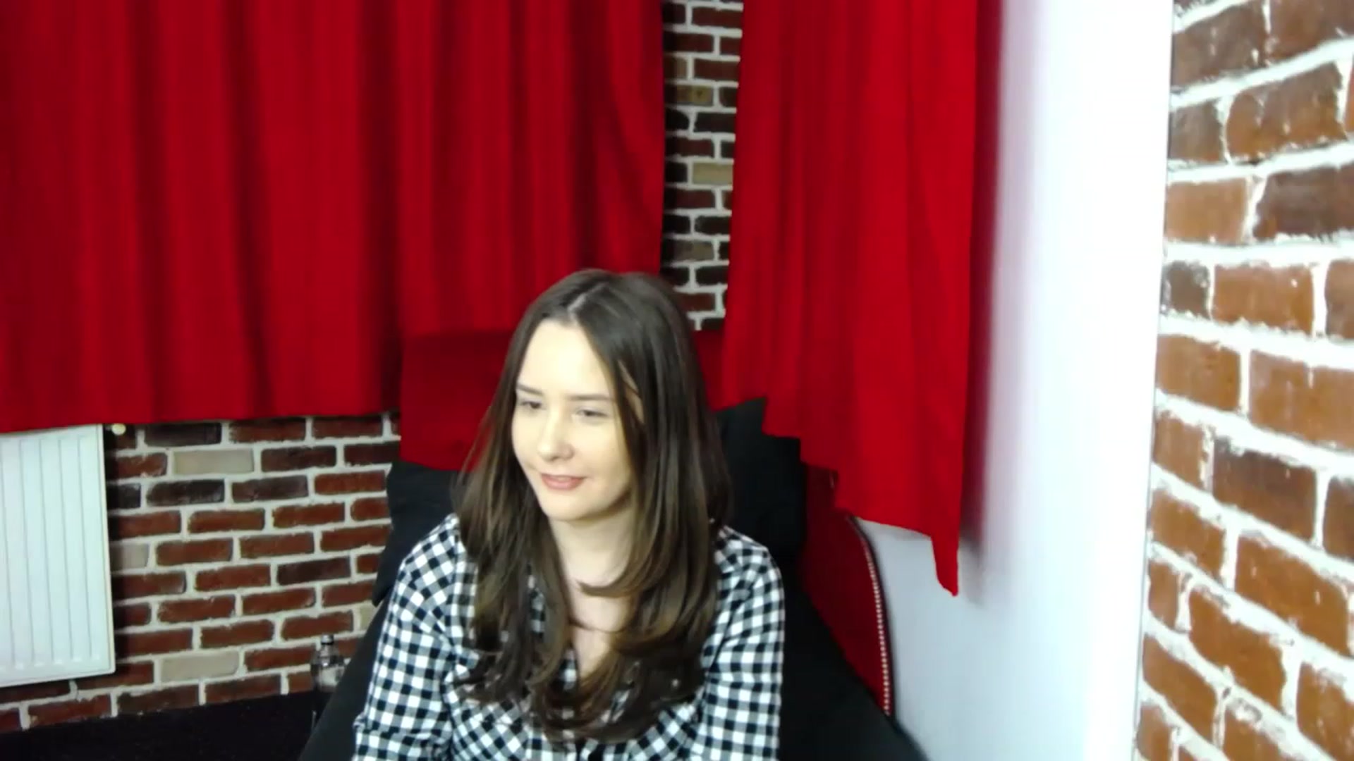Gallery image thumbnail from Radiance's myfreecams stream on, 01/31/2023, 18:38 image 5 of 20