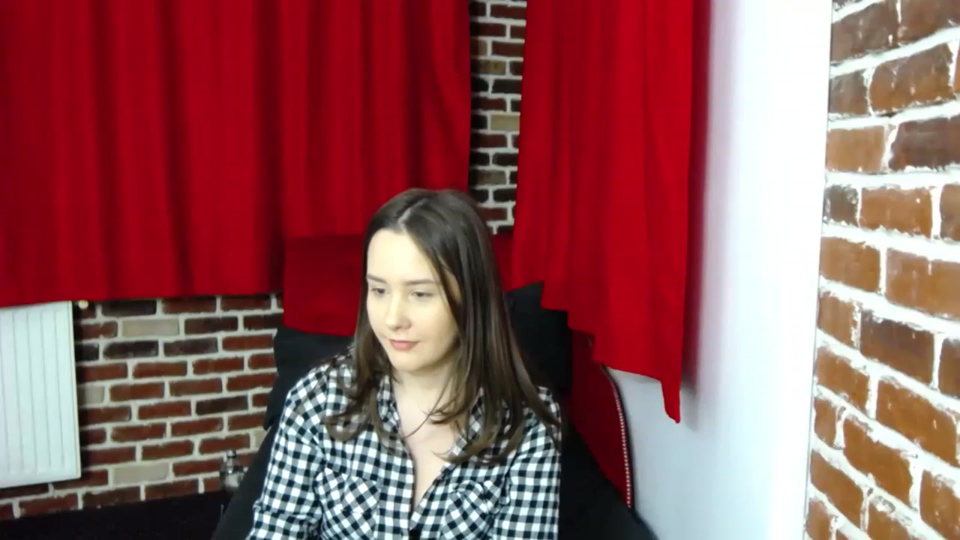 Gallery image thumbnail from Radiance's myfreecams stream on, 01/31/2023, 18:38 image 3 of 20
