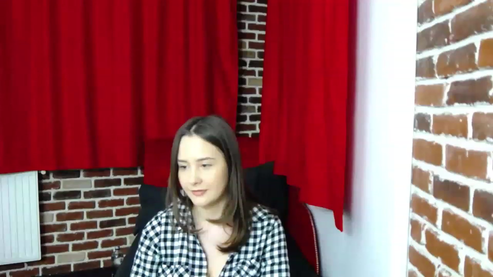 Gallery image thumbnail from Radiance's myfreecams stream on, 01/31/2023, 18:38 image 14 of 20