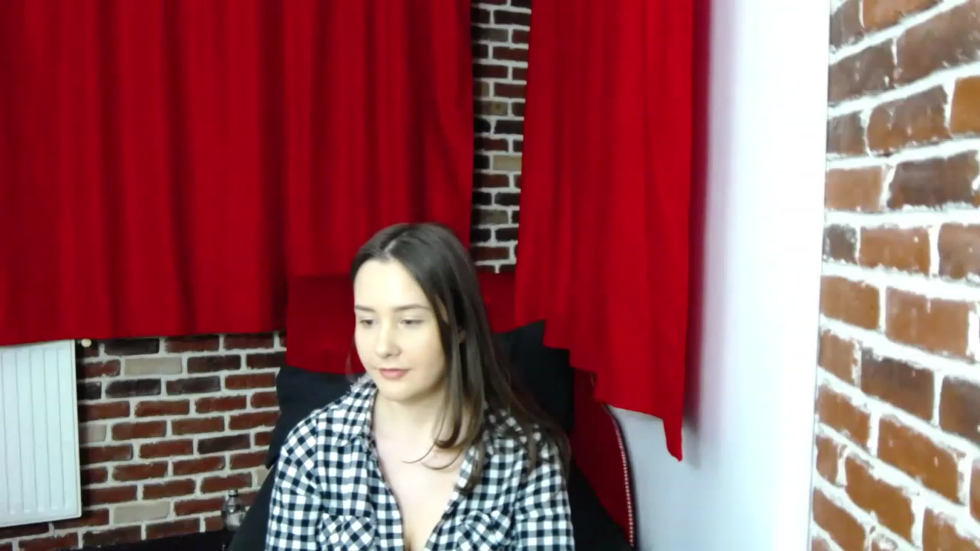 Gallery image thumbnail from Radiance's myfreecams stream on, 01/31/2023, 18:38 image 13 of 20