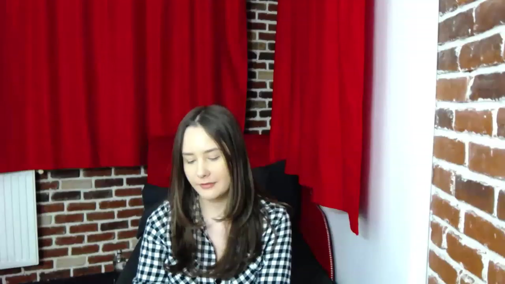 Gallery image thumbnail from Radiance's myfreecams stream on, 01/31/2023, 18:38 image 7 of 20