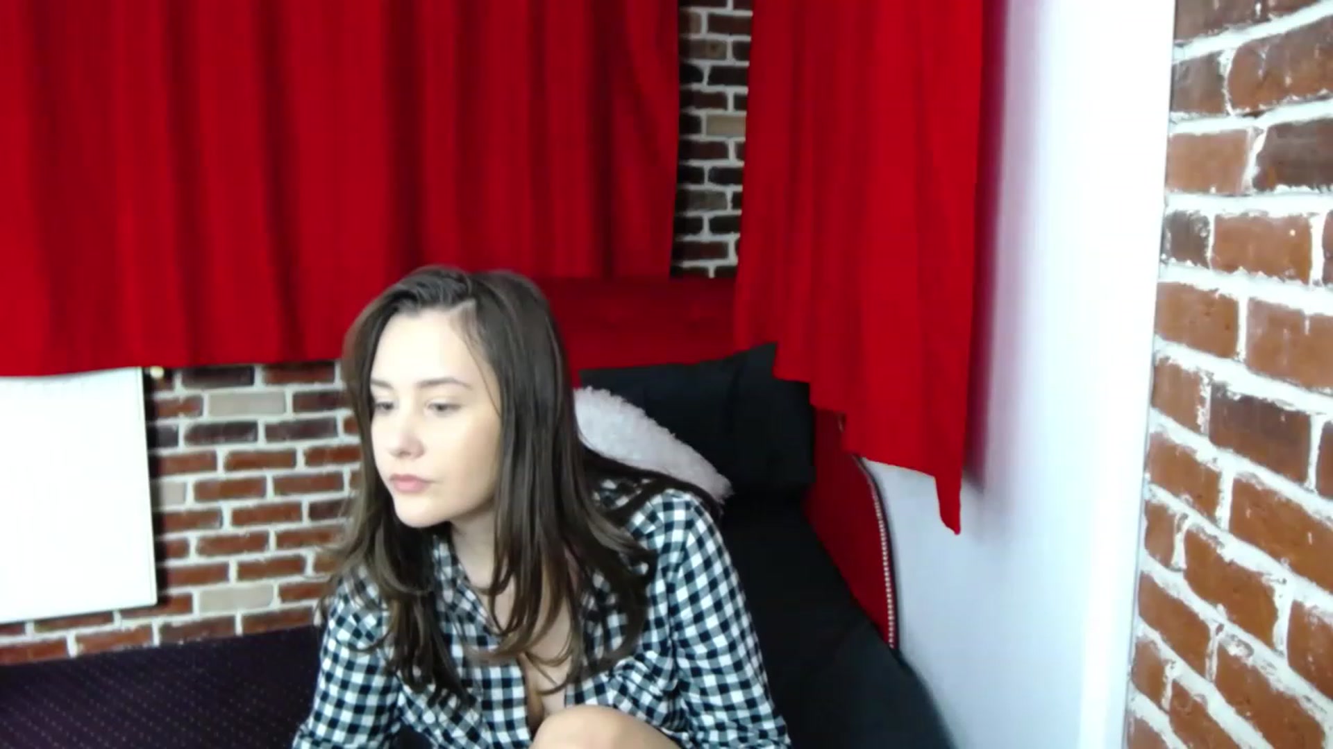 Gallery image thumbnail from Radiance's myfreecams stream on, 01/31/2023, 19:19 image 19 of 20