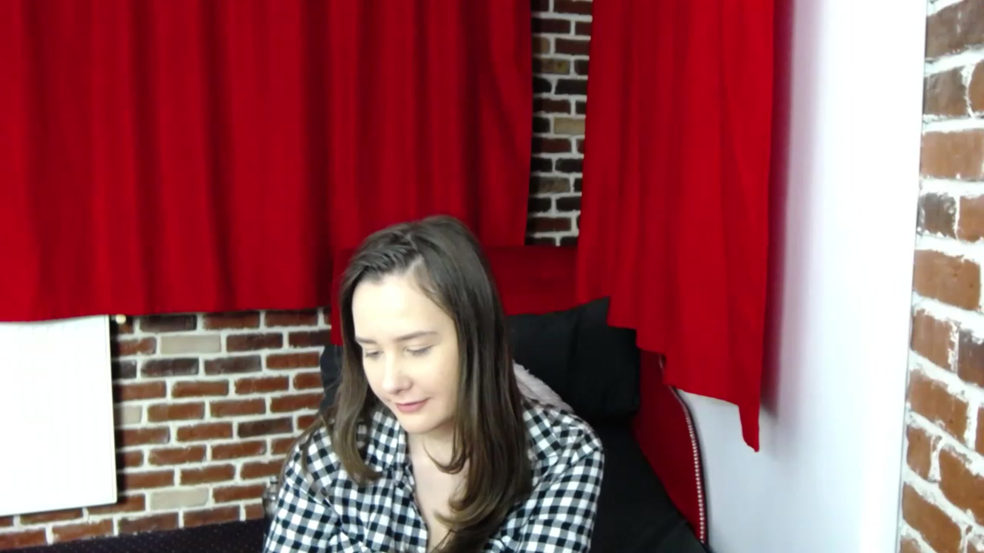 Gallery image thumbnail from Radiance's myfreecams stream on, 01/31/2023, 19:19 image 14 of 20