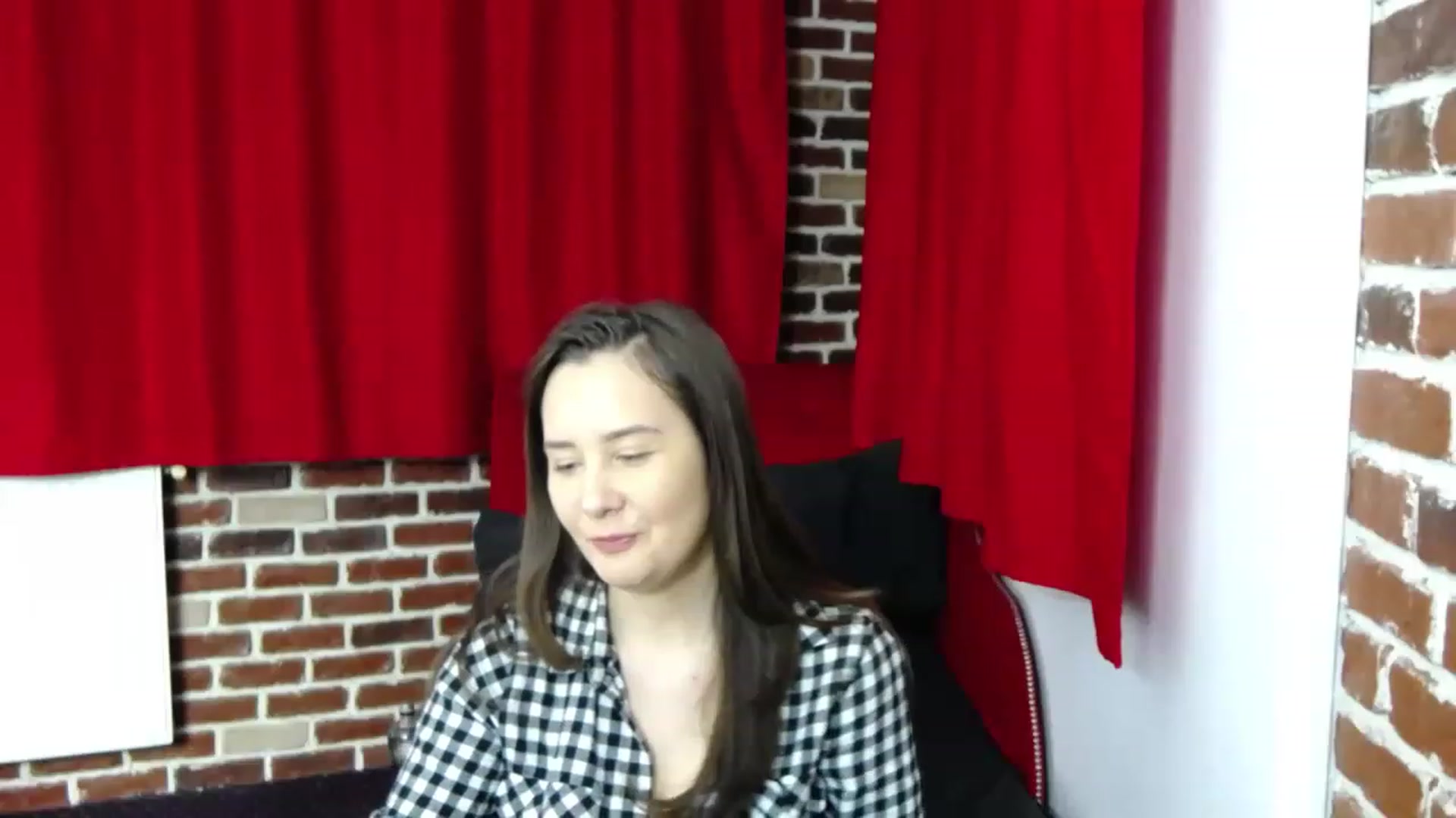 Gallery image thumbnail from Radiance's myfreecams stream on, 01/31/2023, 19:19 image 15 of 20