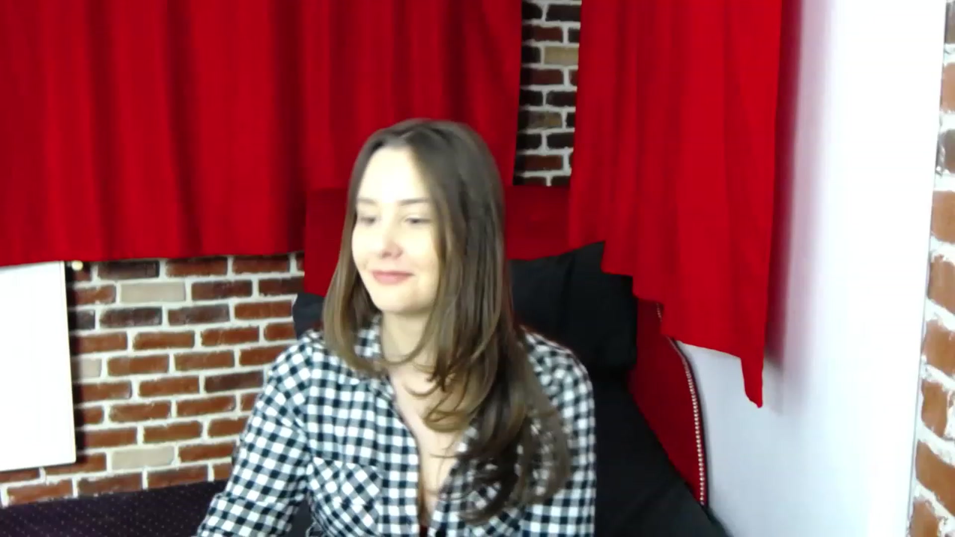 Gallery image thumbnail from Radiance's myfreecams stream on, 01/31/2023, 19:19 image 10 of 20