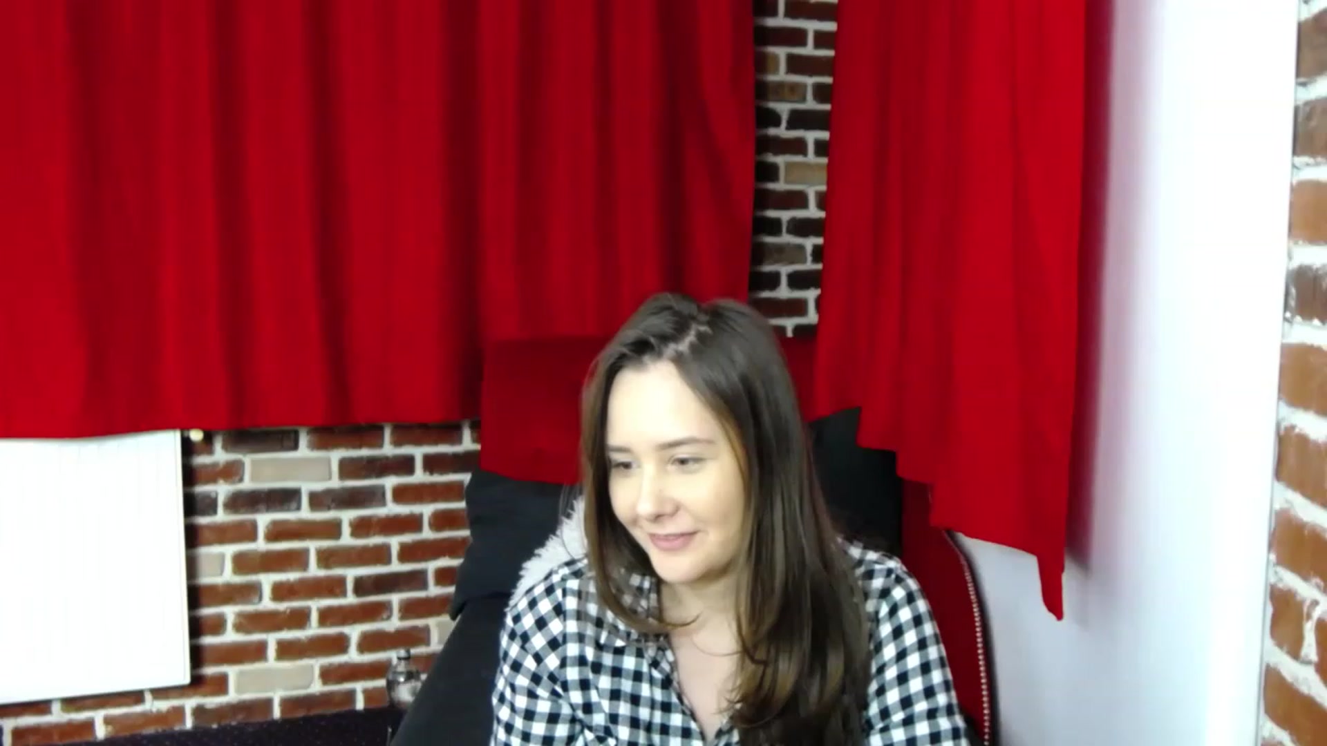 Gallery image thumbnail from Radiance's myfreecams stream on, 01/31/2023, 20:47 image 17 of 20