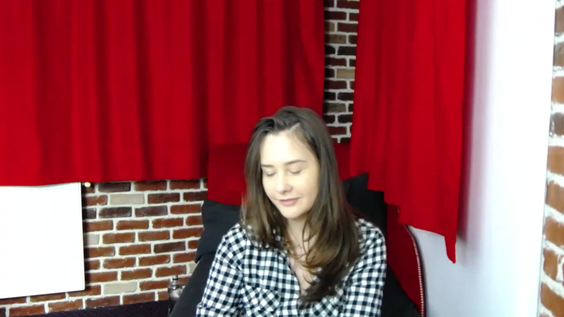 Gallery image thumbnail from Radiance's myfreecams stream on, 01/31/2023, 21:13 image 6 of 20