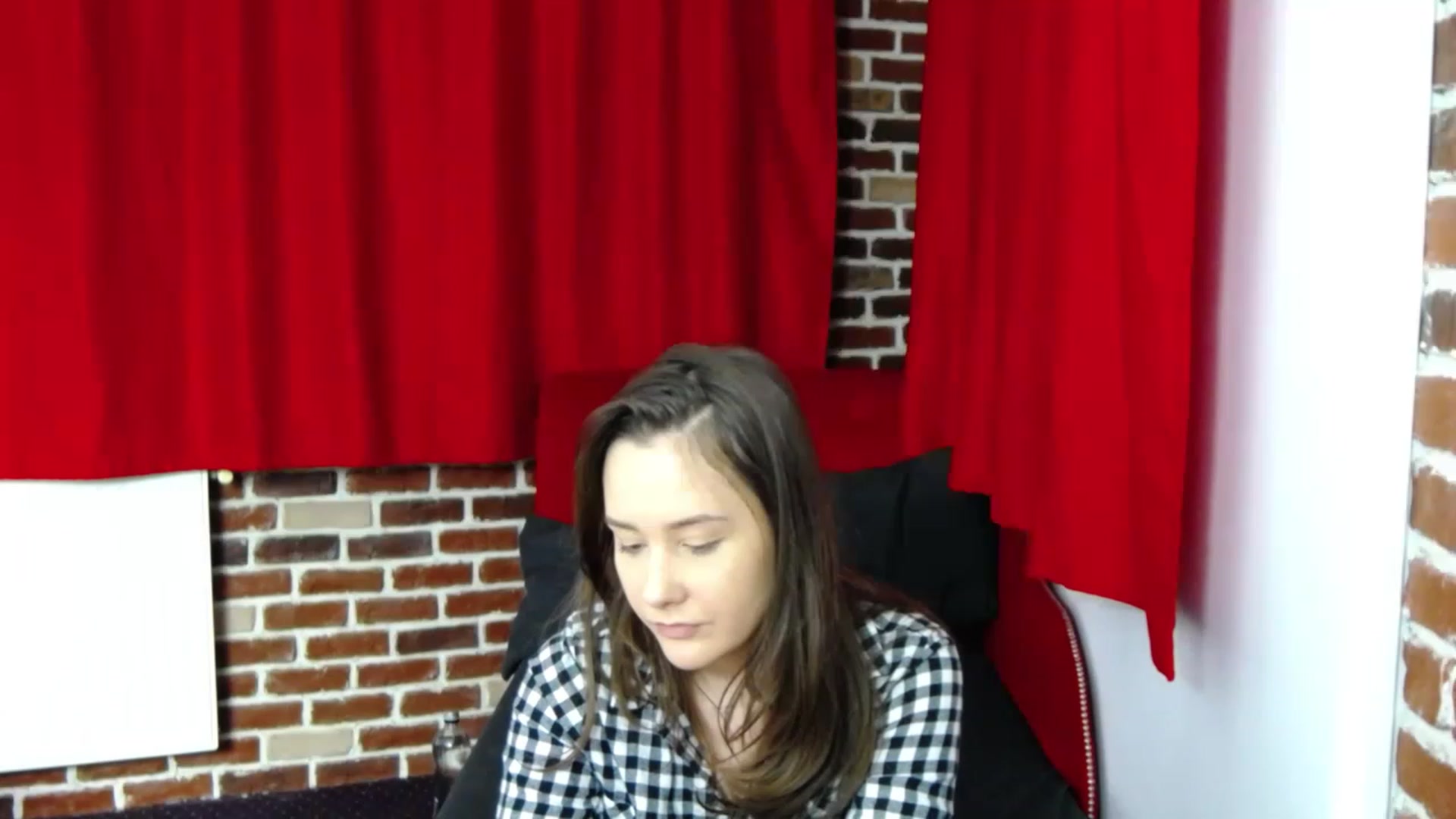 Gallery image thumbnail from Radiance's myfreecams stream on, 01/31/2023, 21:13 image 16 of 20