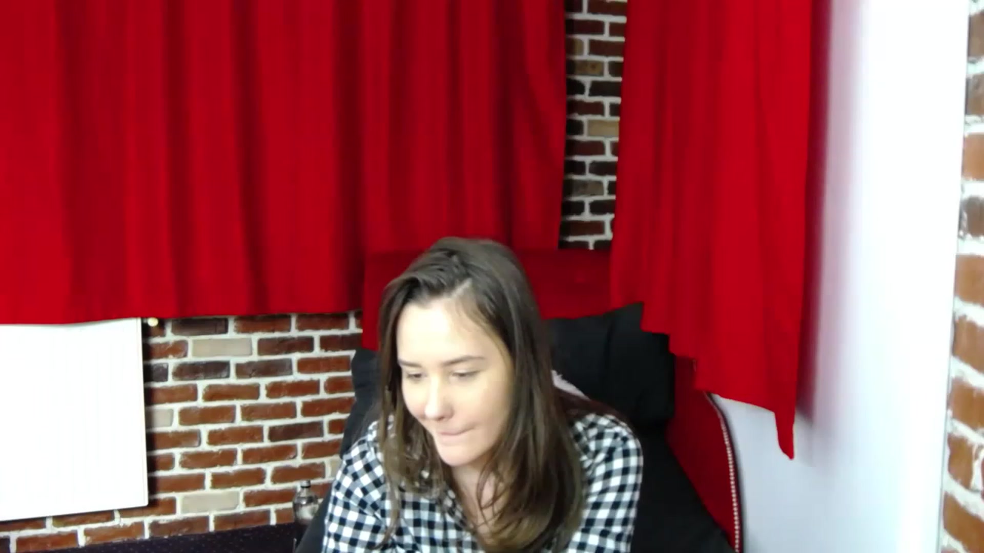 Gallery image thumbnail from Radiance's myfreecams stream on, 01/31/2023, 21:13 image 11 of 20