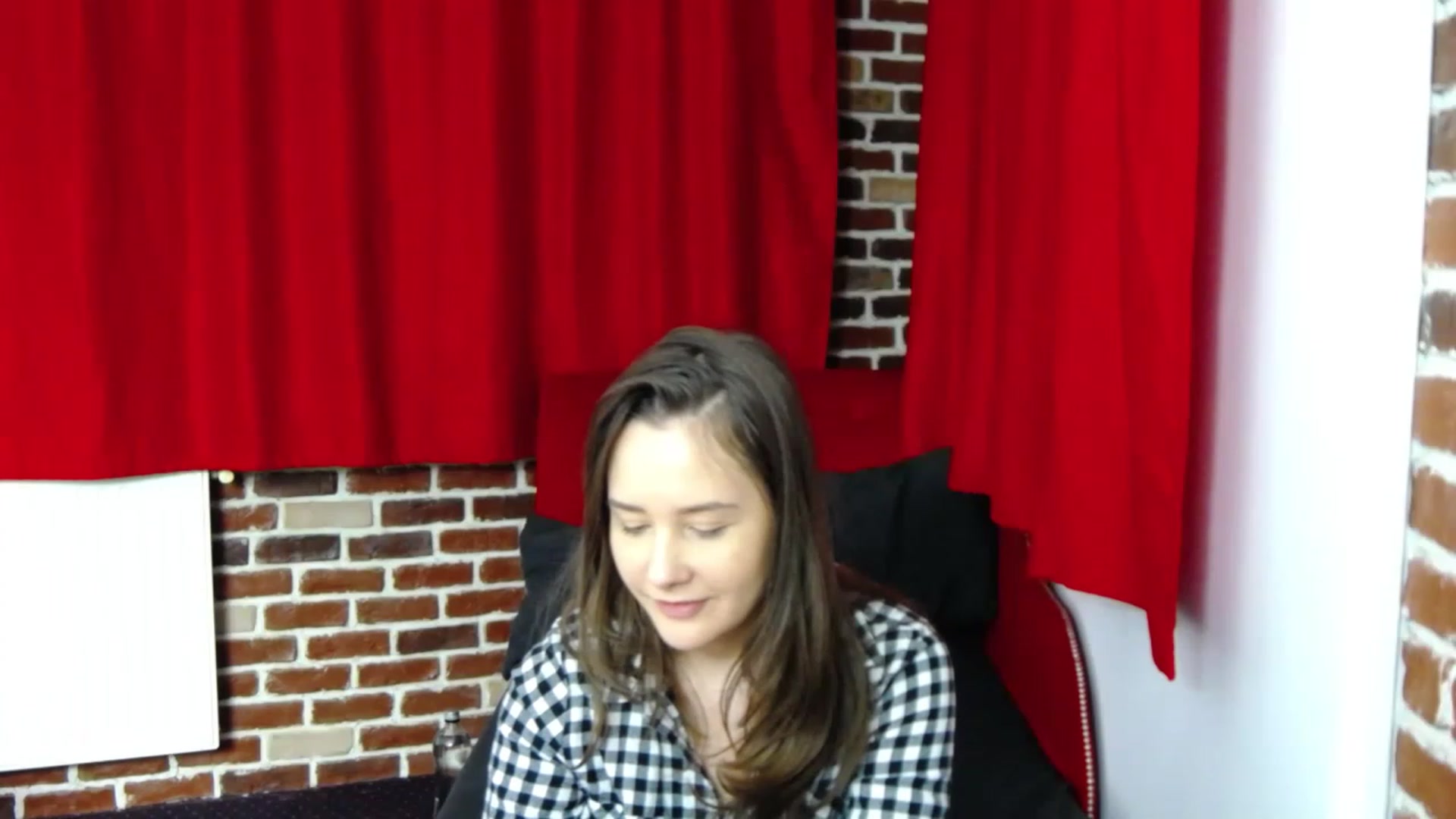 Gallery image thumbnail from Radiance's myfreecams stream on, 01/31/2023, 21:13 image 10 of 20