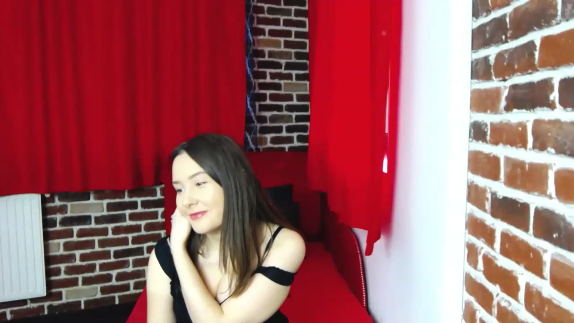 Gallery image thumbnail from Radiance's myfreecams stream on, 02/03/2023, 15:44 image 11 of 20