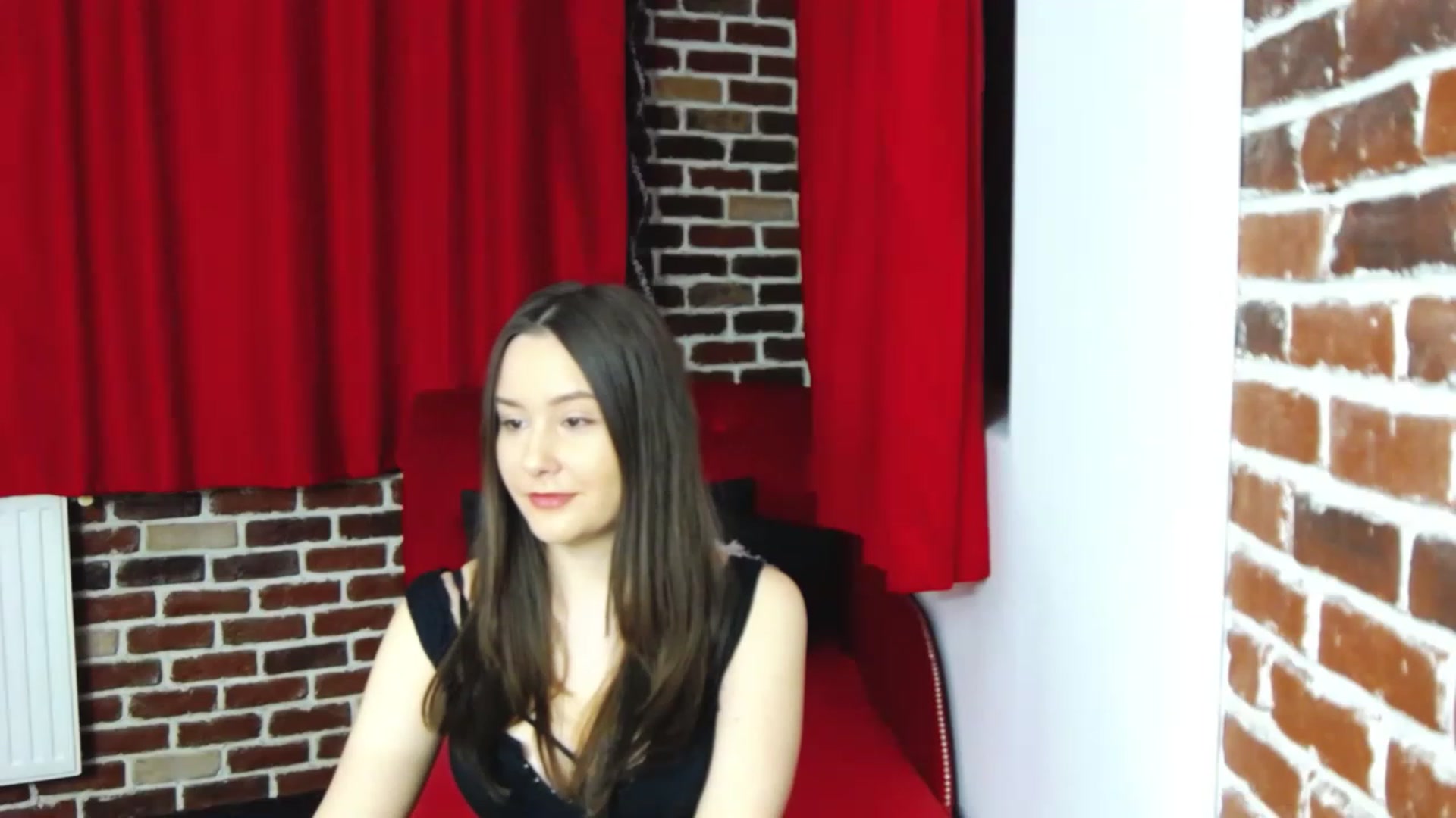 Gallery image thumbnail from Radiance's myfreecams stream on, 02/03/2023, 18:35 image 18 of 20