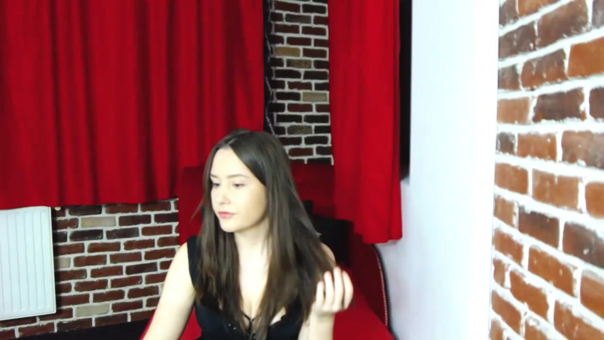 Gallery image thumbnail from Radiance's myfreecams stream on, 02/03/2023, 19:34 image 3 of 20