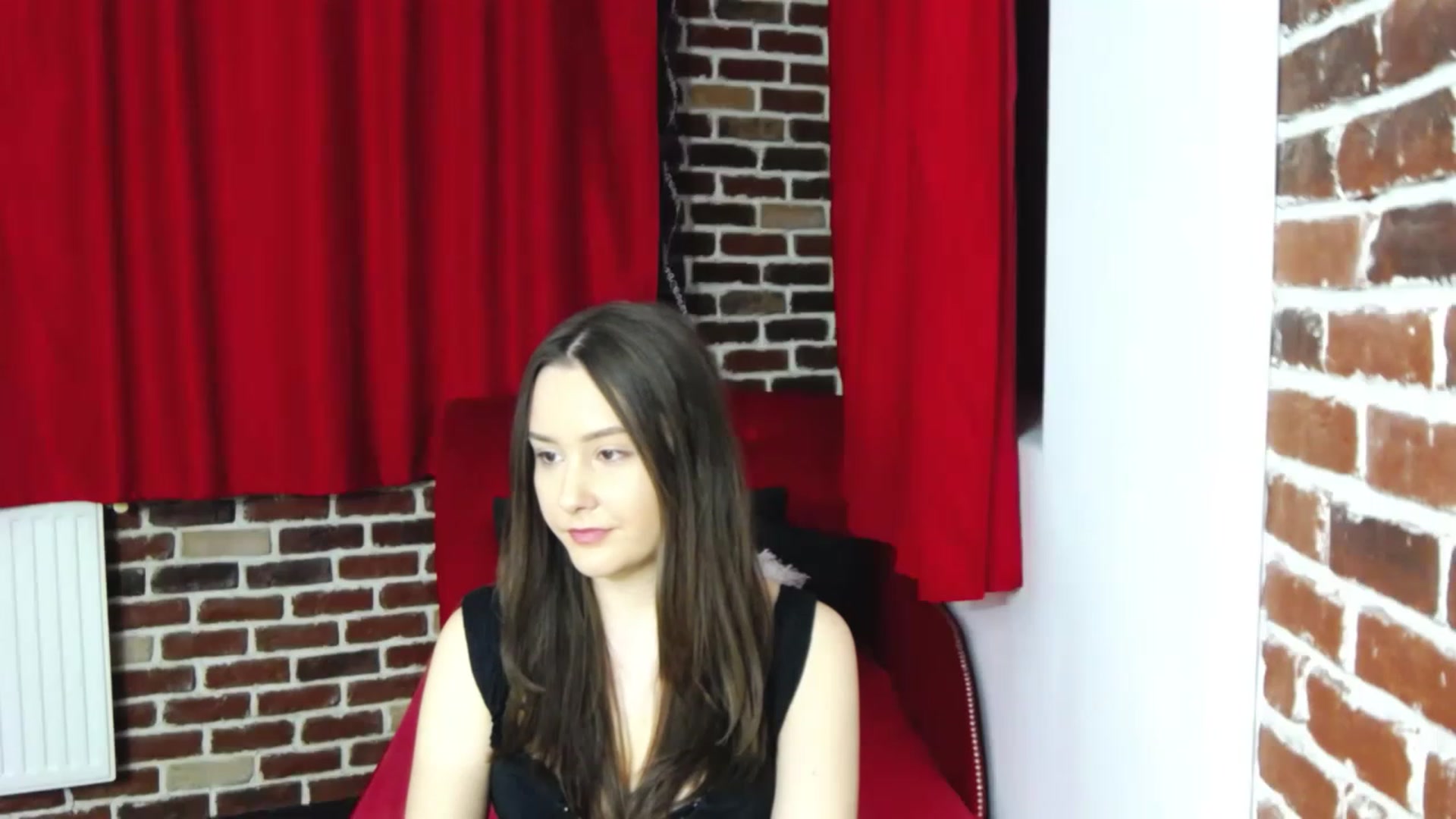 Gallery image thumbnail from Radiance's myfreecams stream on, 02/03/2023, 19:34 image 18 of 20