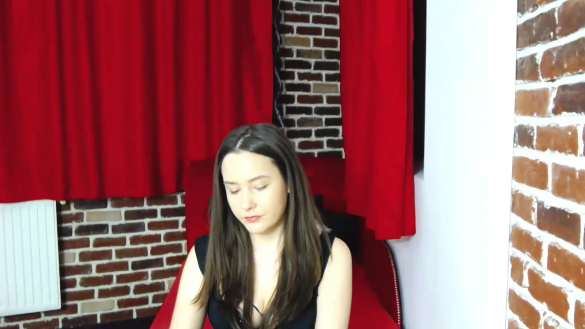 Gallery image thumbnail from Radiance's myfreecams stream on, 02/03/2023, 19:34 image 9 of 20