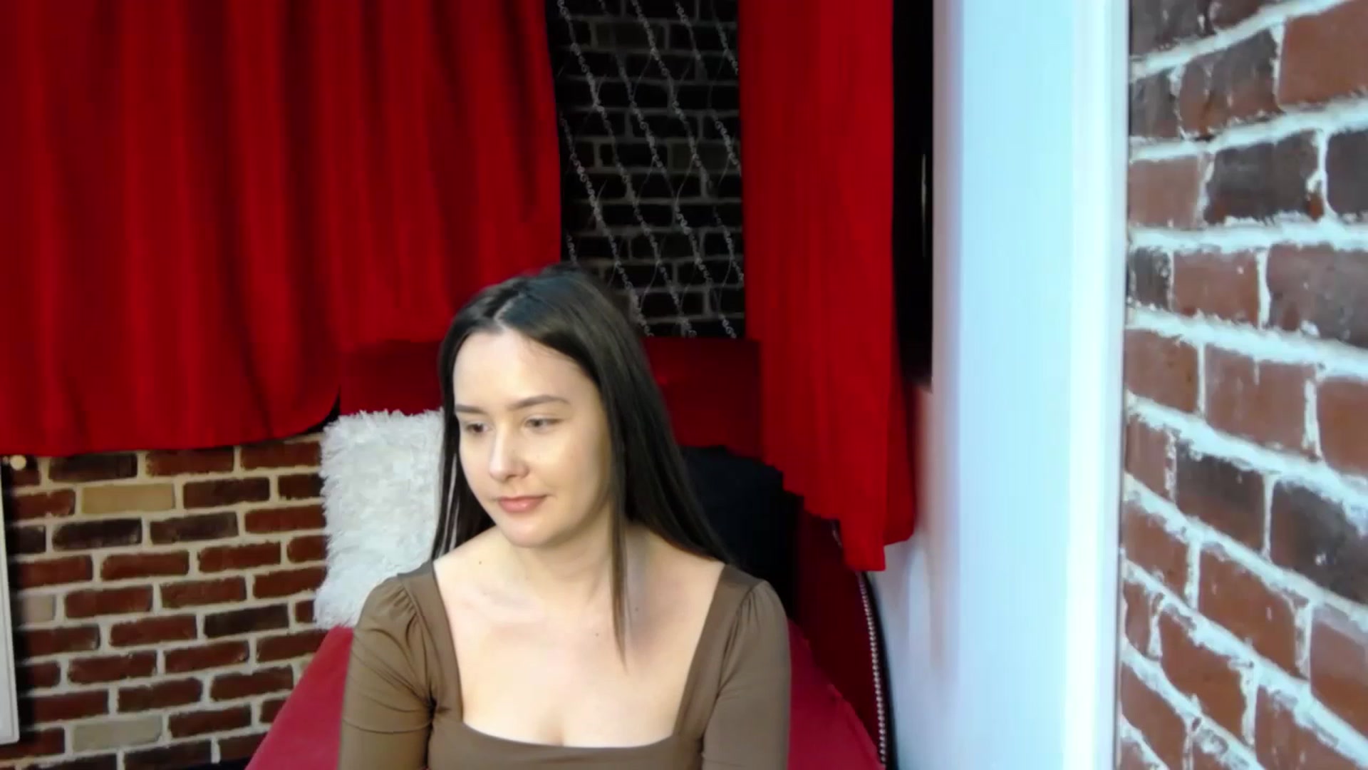 Gallery image thumbnail from Radiance's myfreecams stream on, 02/10/2023, 18:48 image 15 of 20