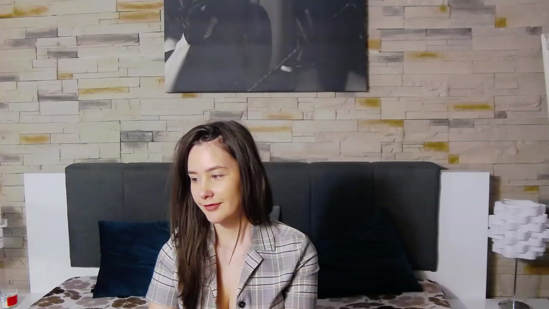 Gallery image thumbnail from Radiance's myfreecams stream on, 02/11/2023, 20:33 image 16 of 20