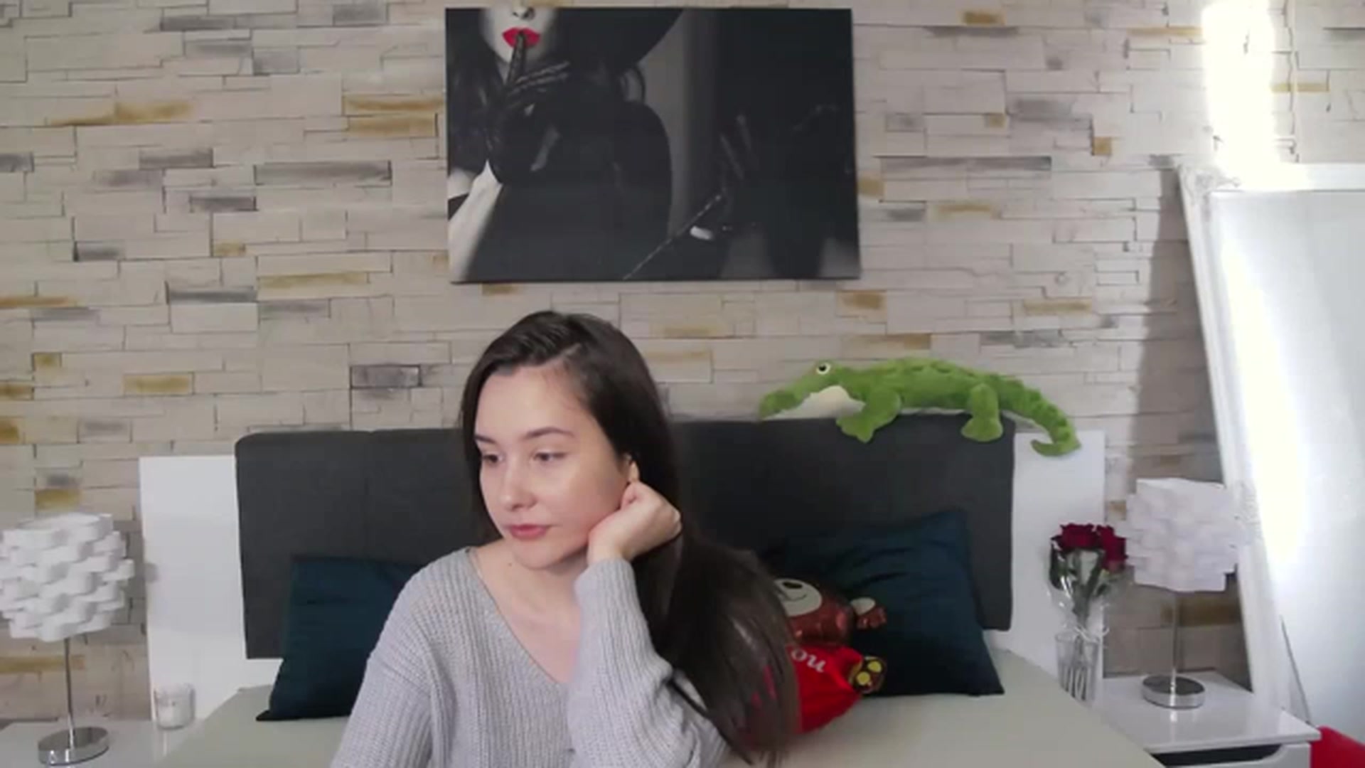 Gallery image thumbnail from Radiance's myfreecams stream on, 02/18/2023, 15:17 image 1 of 20