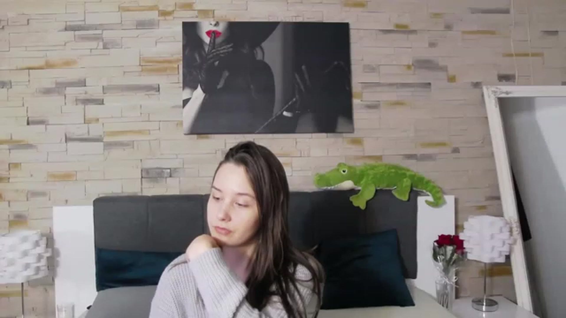 Gallery image thumbnail from Radiance's myfreecams stream on, 02/18/2023, 18:17 image 10 of 20
