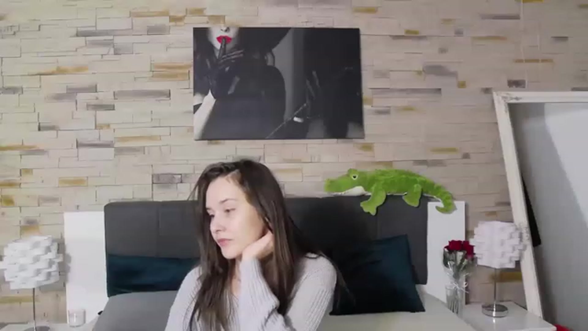 Gallery image thumbnail from Radiance's myfreecams stream on, 02/18/2023, 18:17 image 19 of 20