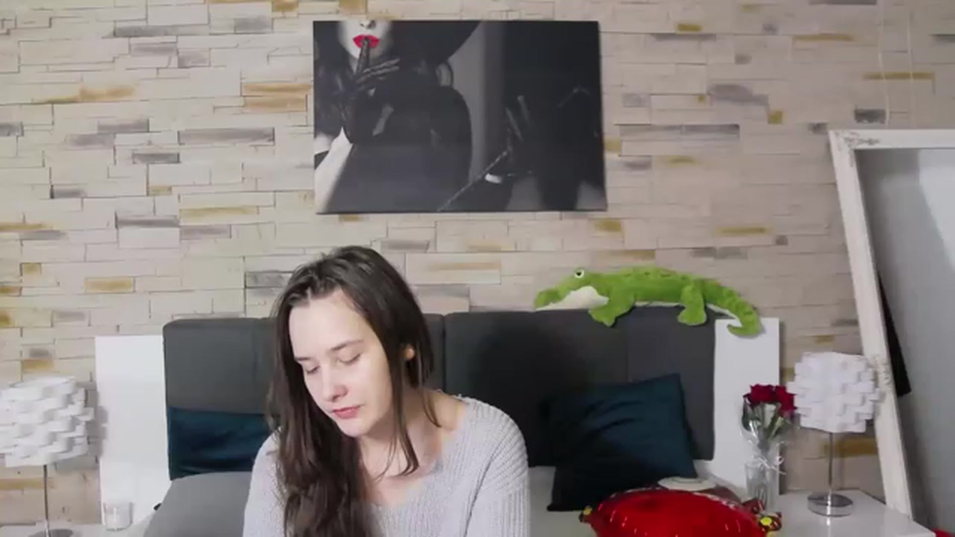 Gallery image thumbnail from Radiance's myfreecams stream on, 02/18/2023, 18:17 image 2 of 20