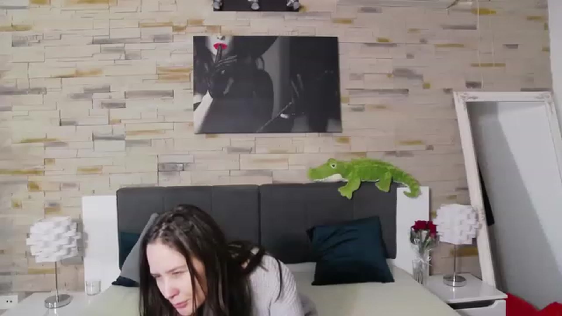 Gallery image thumbnail from Radiance's myfreecams stream on, 02/18/2023, 20:05 image 20 of 20