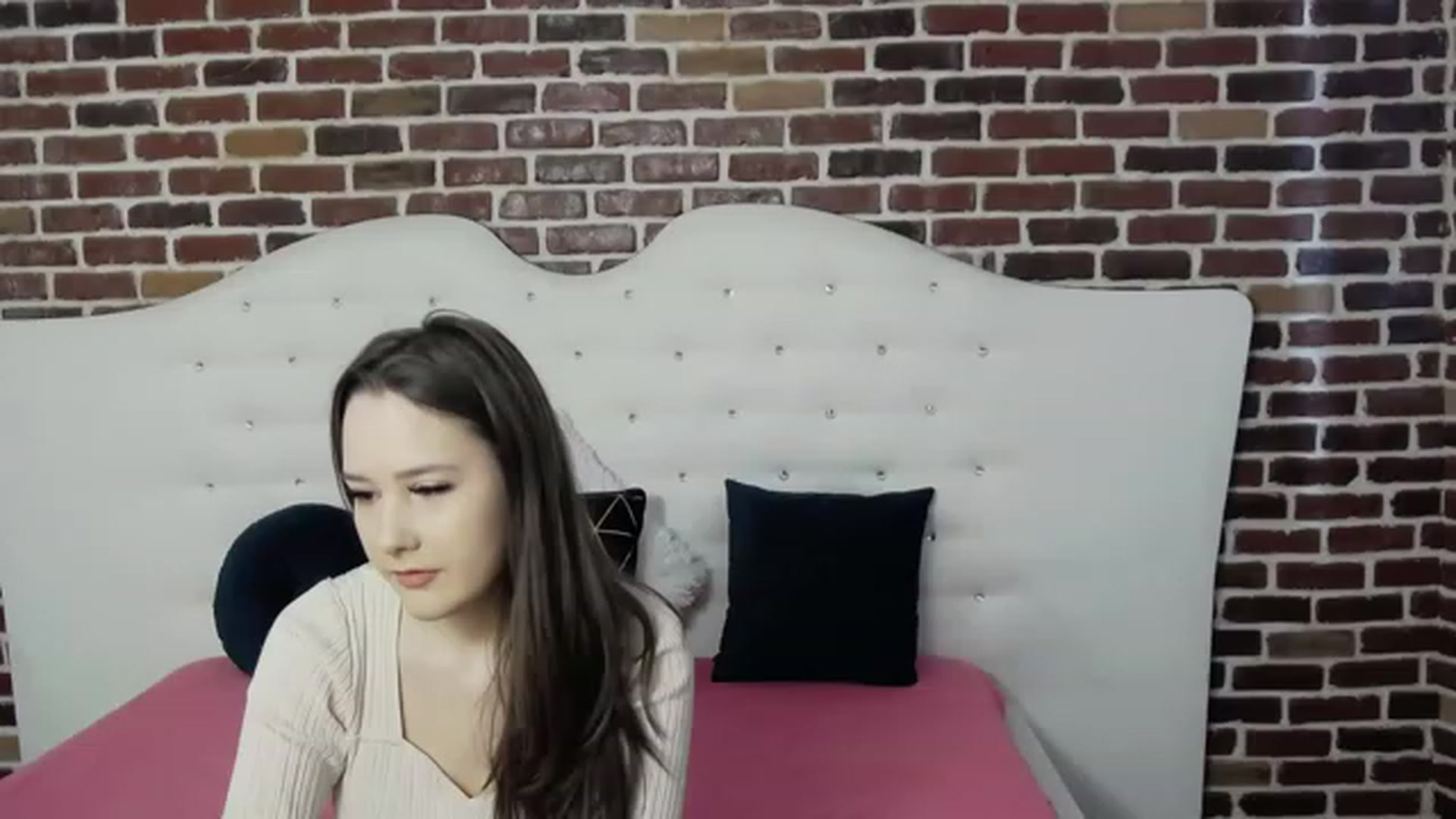 Gallery image thumbnail from Radiance's myfreecams stream on, 02/22/2023, 13:42 image 5 of 20