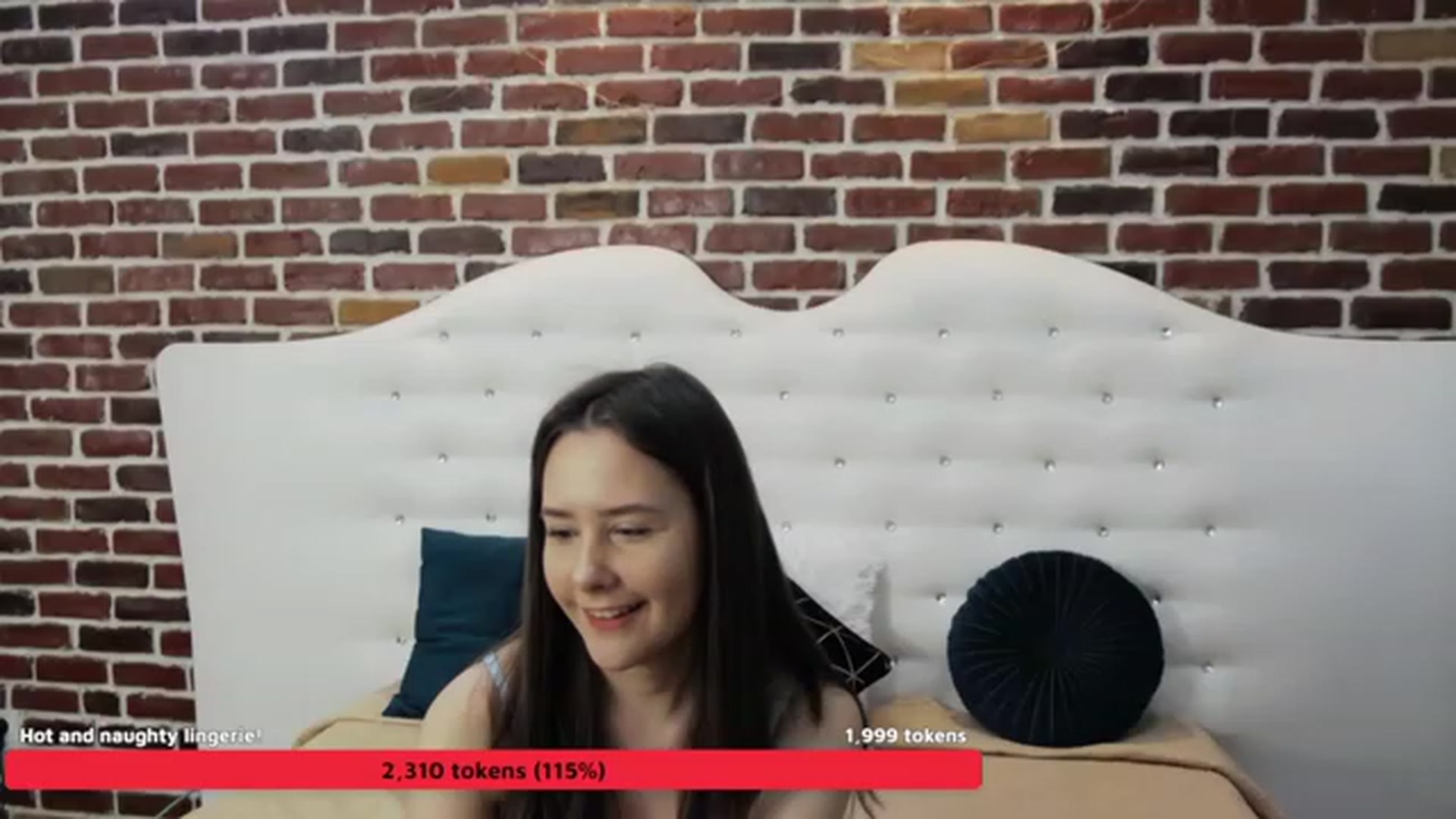 Gallery image thumbnail from Radiance's myfreecams stream on, 03/15/2023, 14:52 image 18 of 20